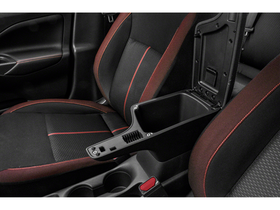 2021 Nissan Versa SR