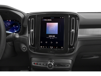 2024 Volvo XC40 Plus Bright Theme