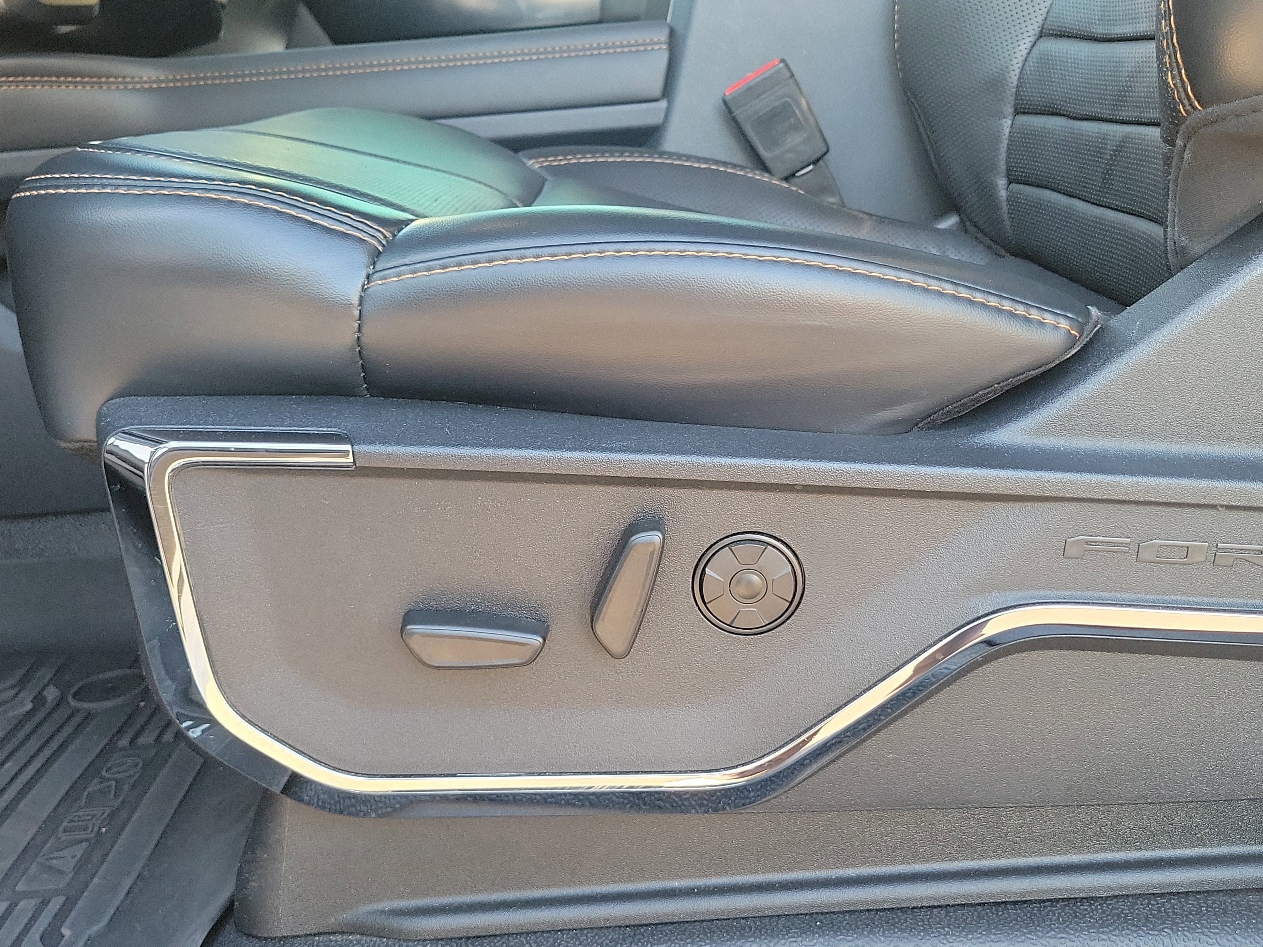 2024 Ford Super Duty F-250 SRW Platinum