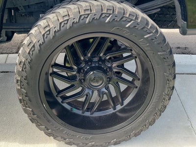 2023 Ford Super Duty F-250 SRW XLT