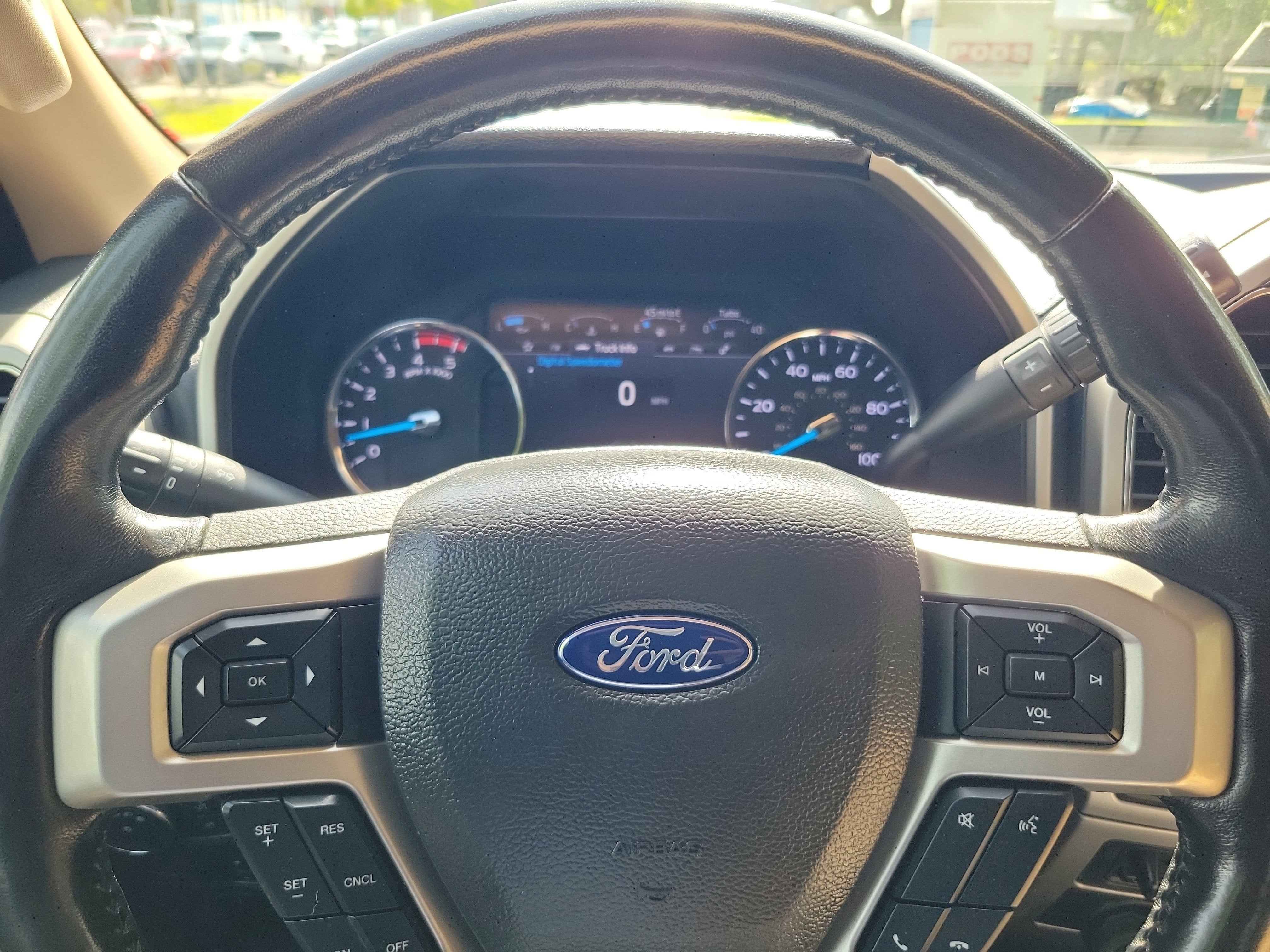 2022 Ford Super Duty F-250 SRW LARIAT