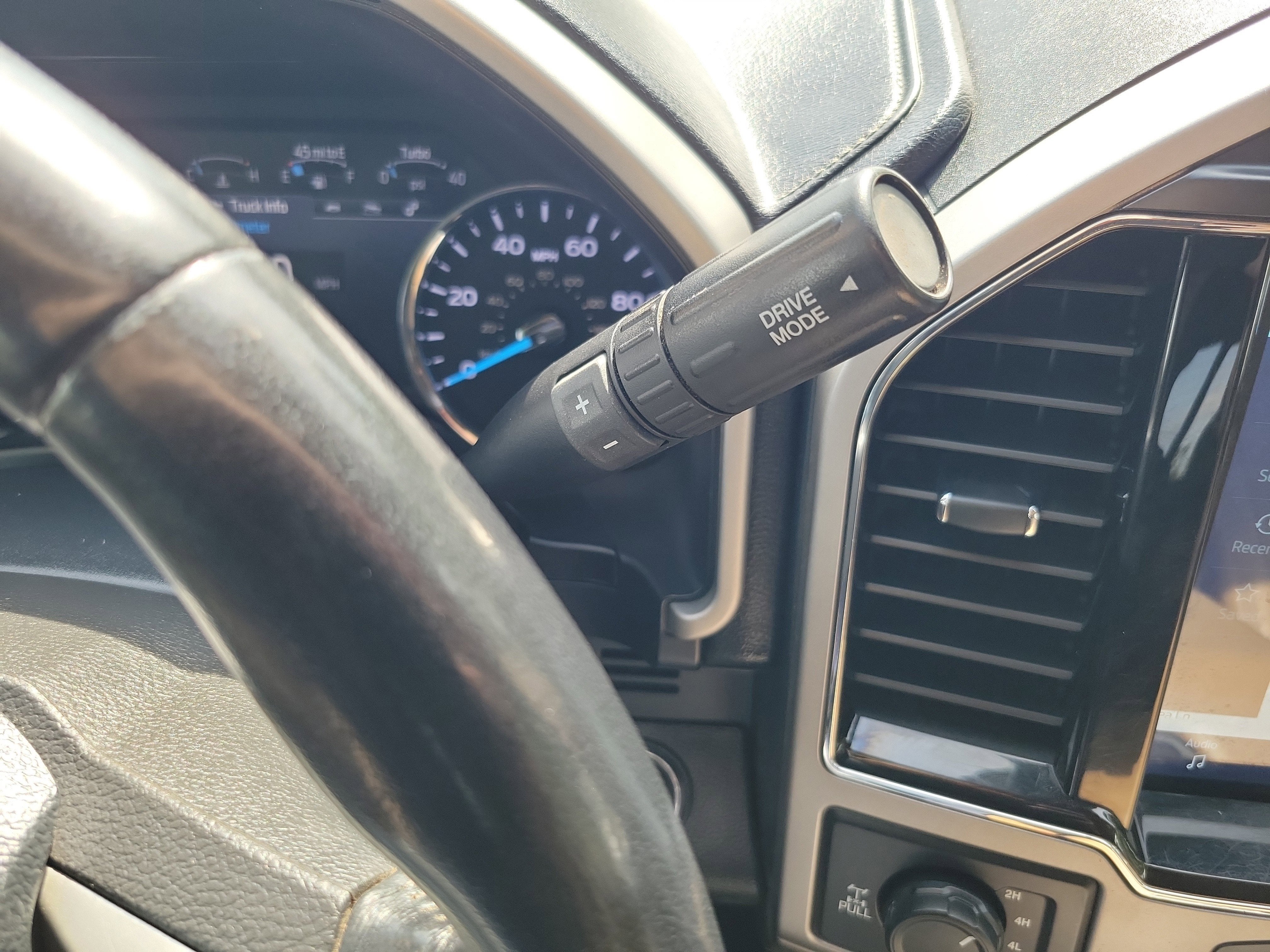 2022 Ford Super Duty F-250 SRW LARIAT