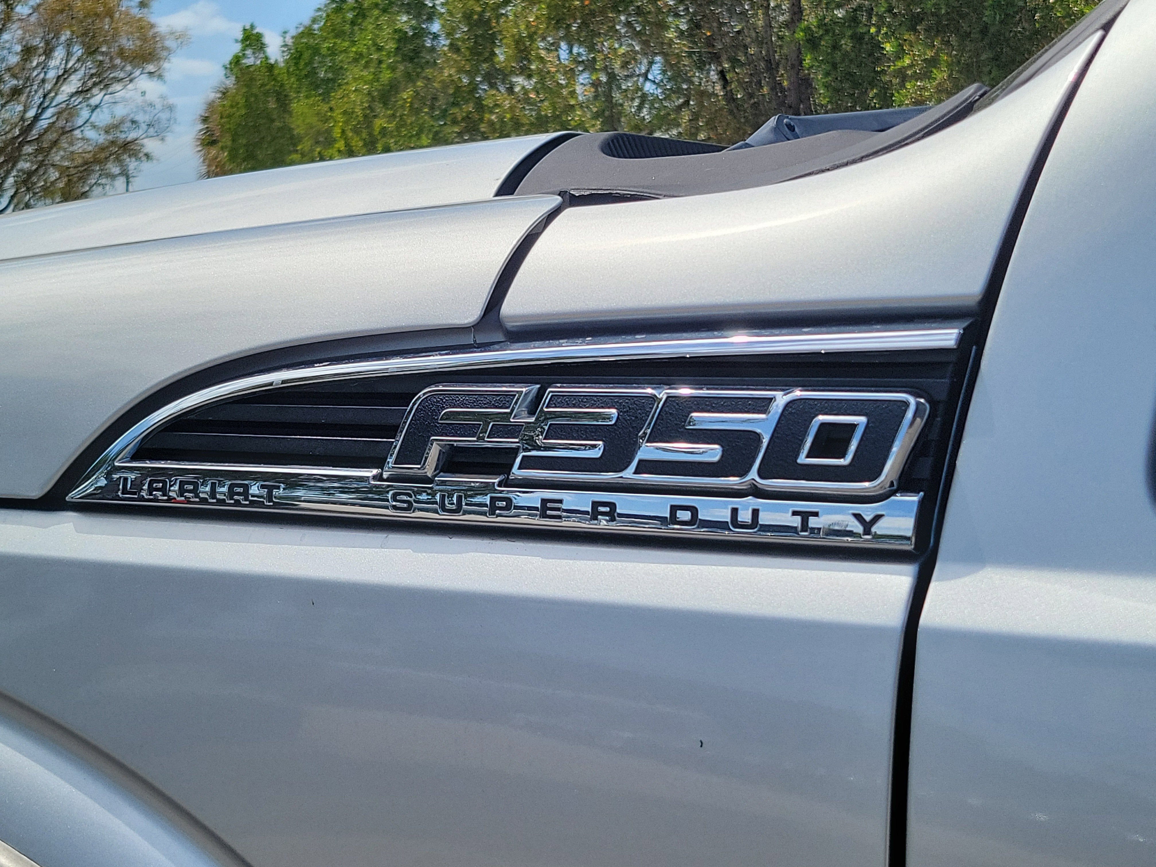 2011 Ford Super Duty F-350 SRW Lariat