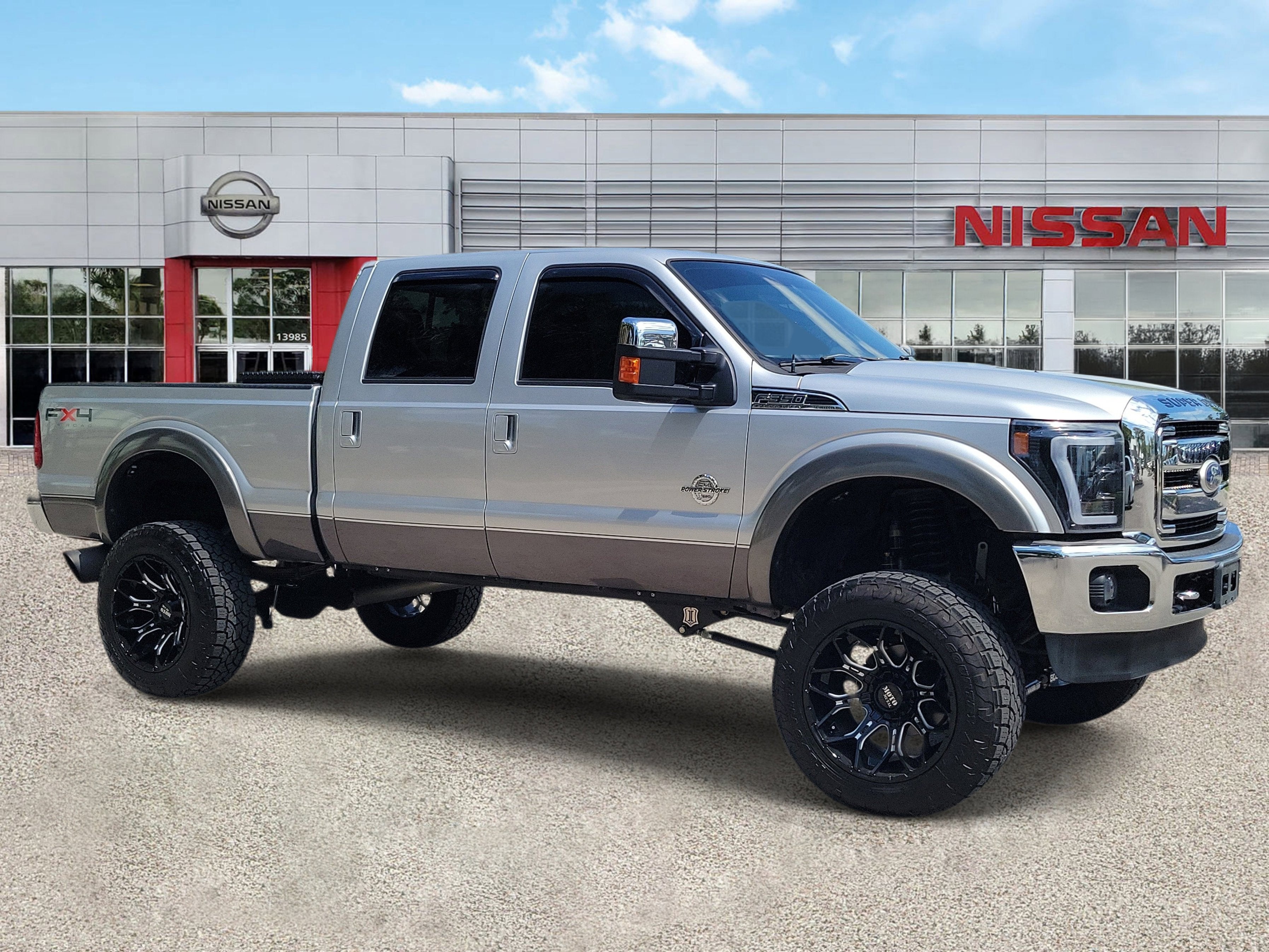 2011 Ford Super Duty F-350 SRW Lariat