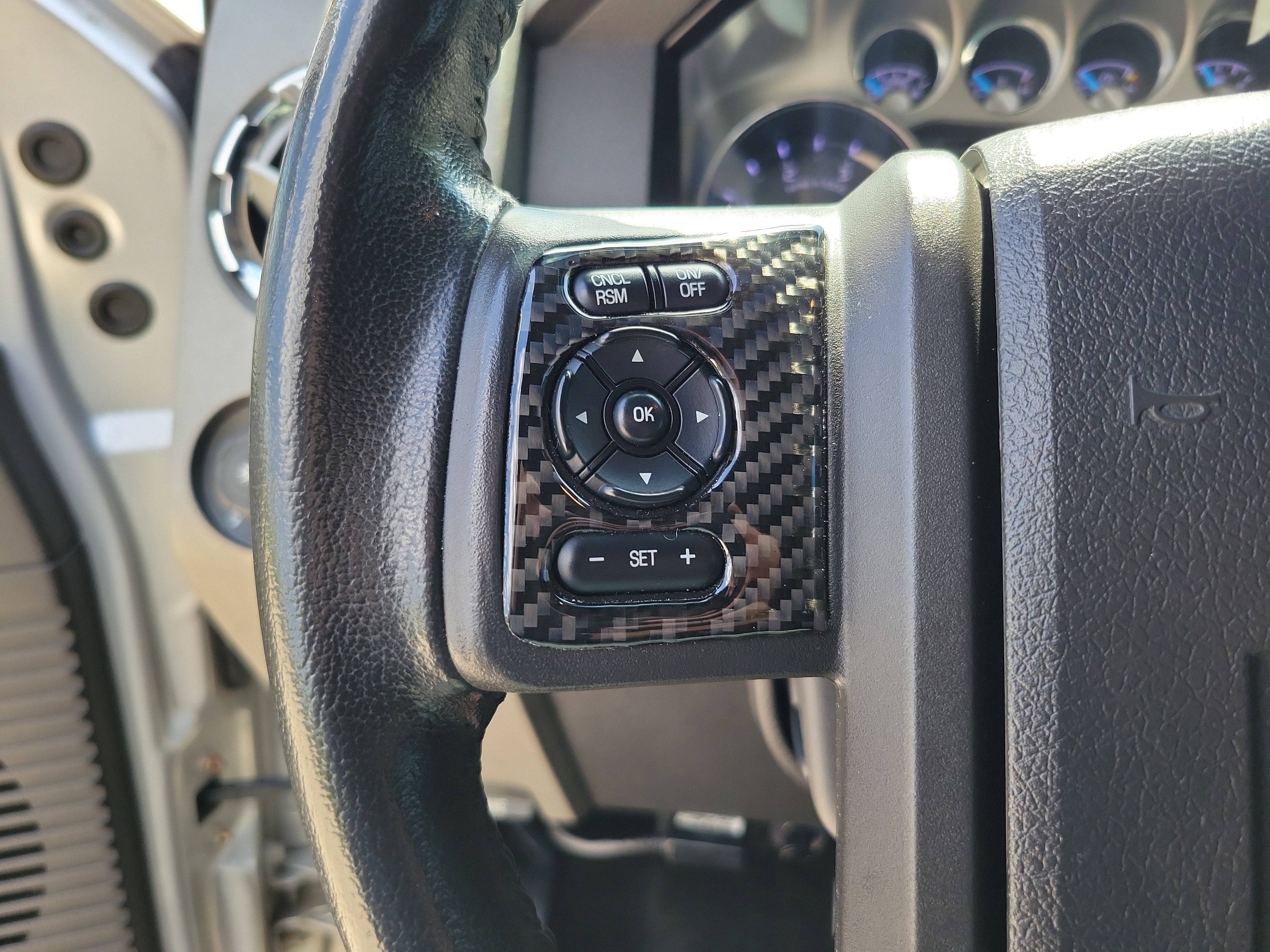 2011 Ford Super Duty F-350 SRW Lariat