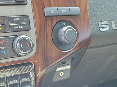 2011 Ford Super Duty F-350 SRW Lariat