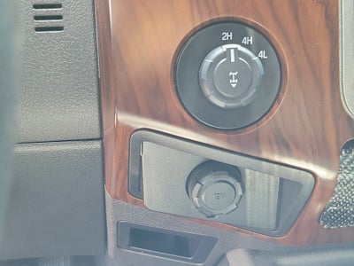 2011 Ford Super Duty F-350 SRW Lariat