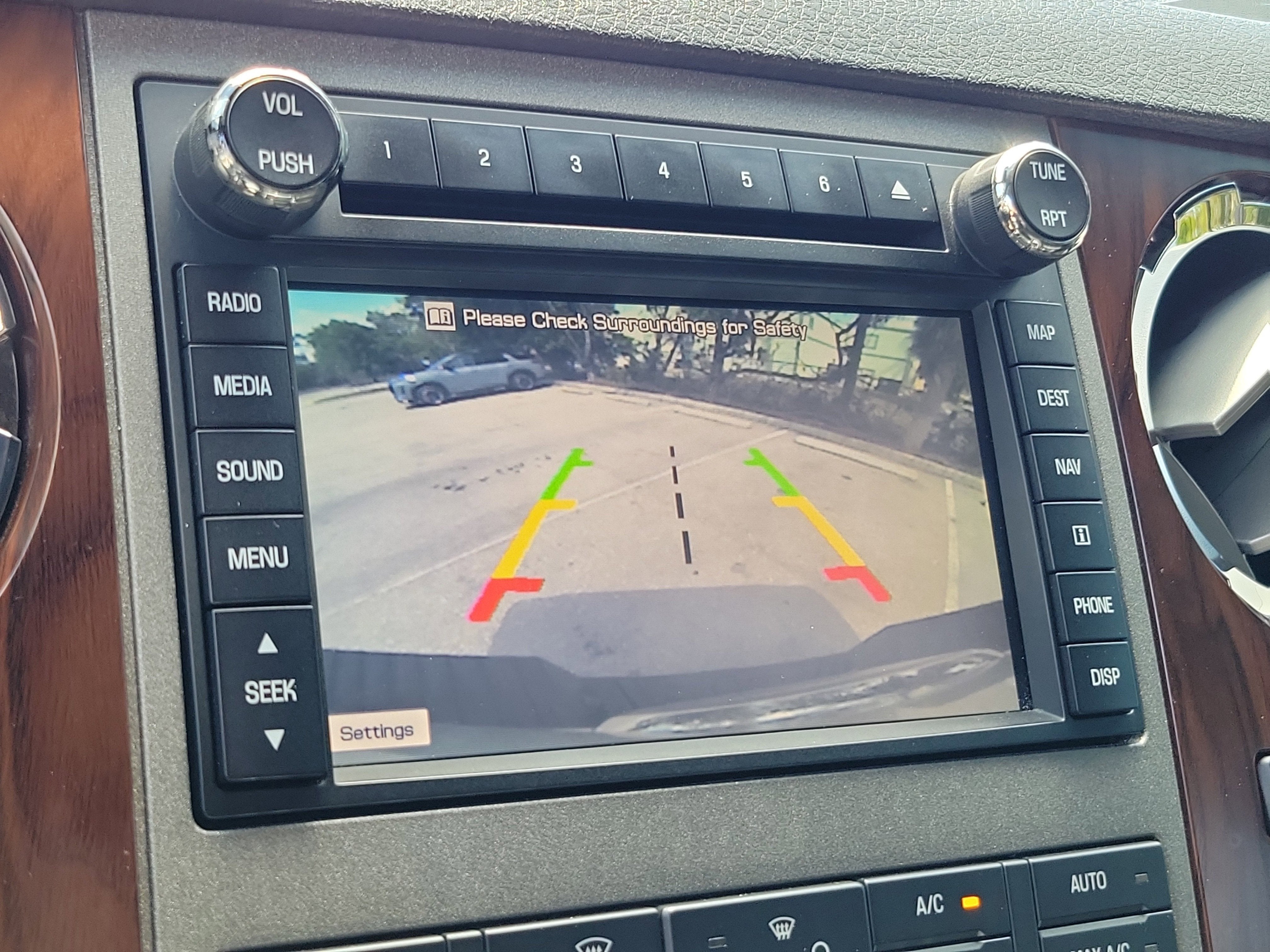 2011 Ford Super Duty F-350 SRW Lariat