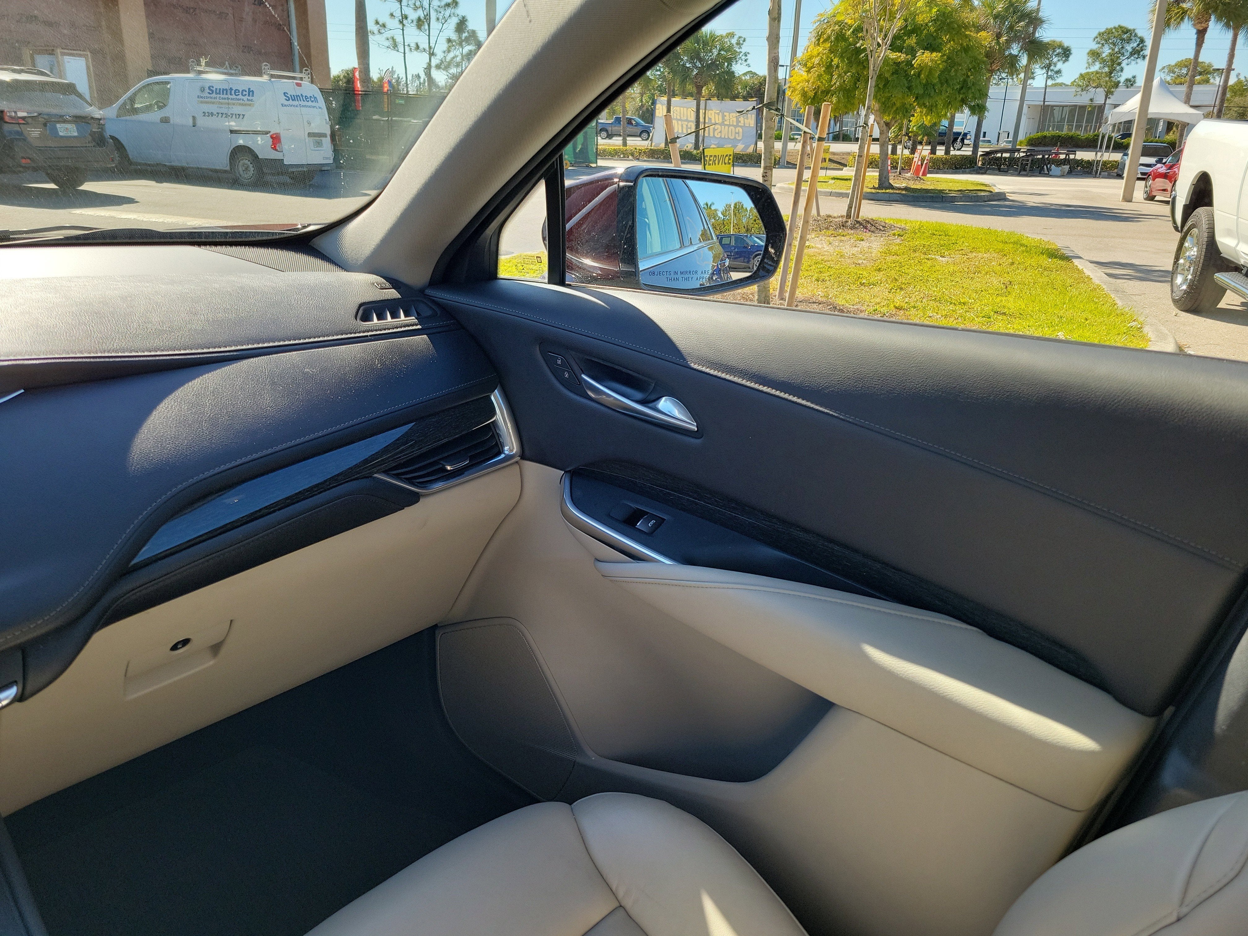 2021 Cadillac XT4 FWD Premium Luxury