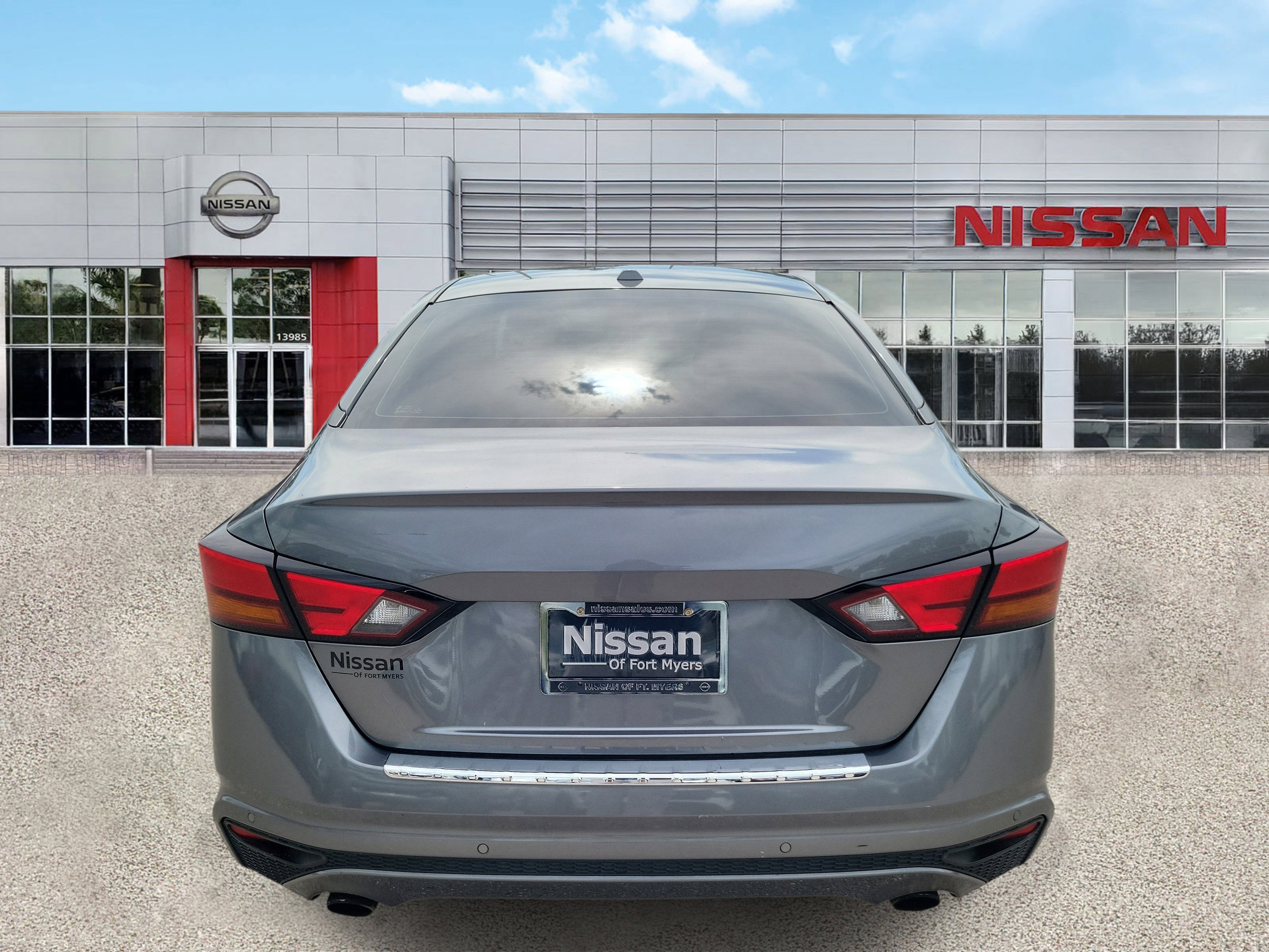 2021 Nissan Altima 2.0 SR