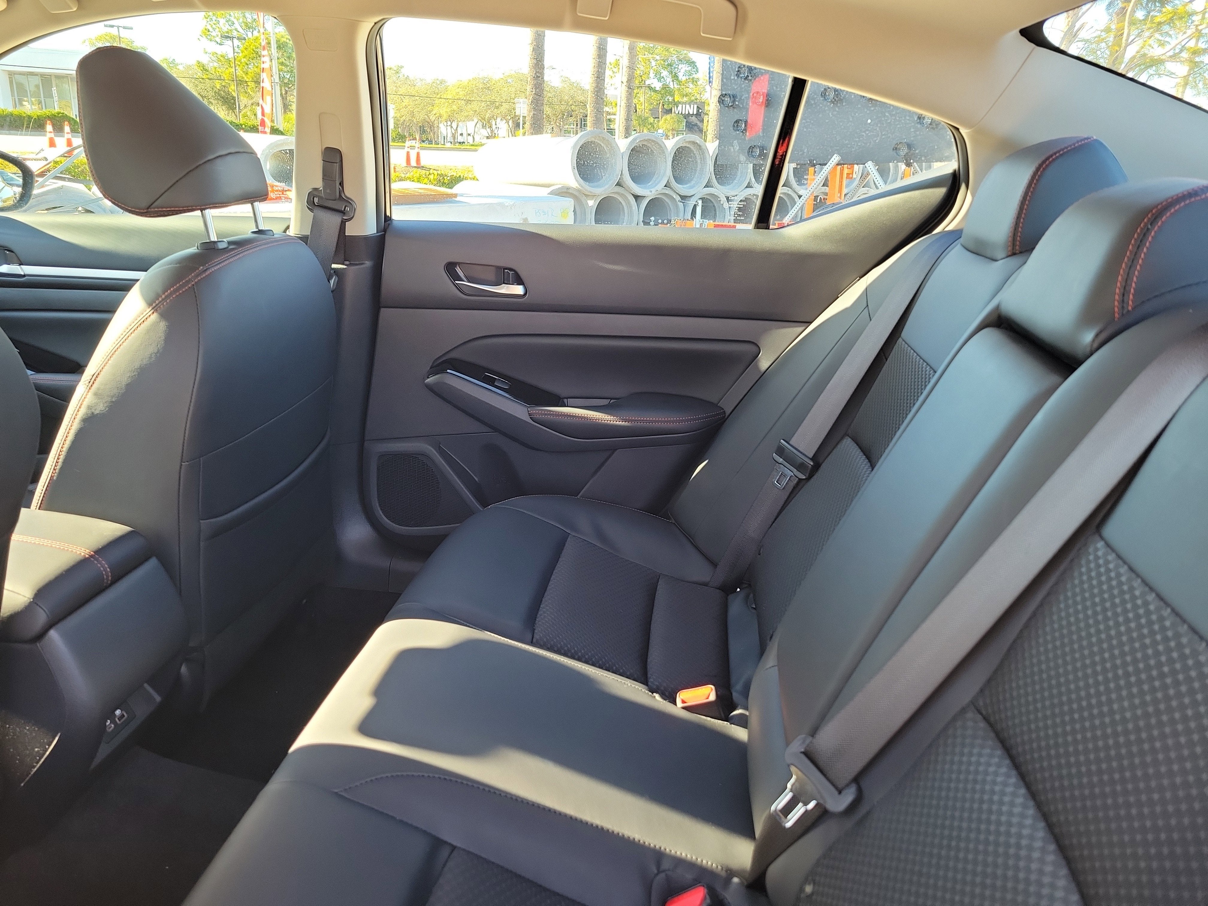 2025 Nissan Altima SR