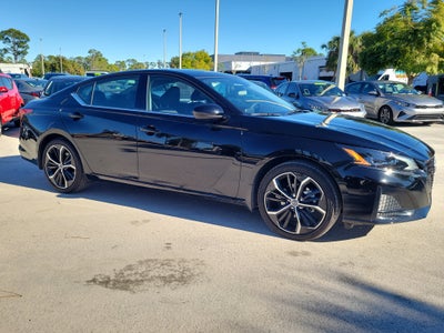 2025 Nissan Altima SR