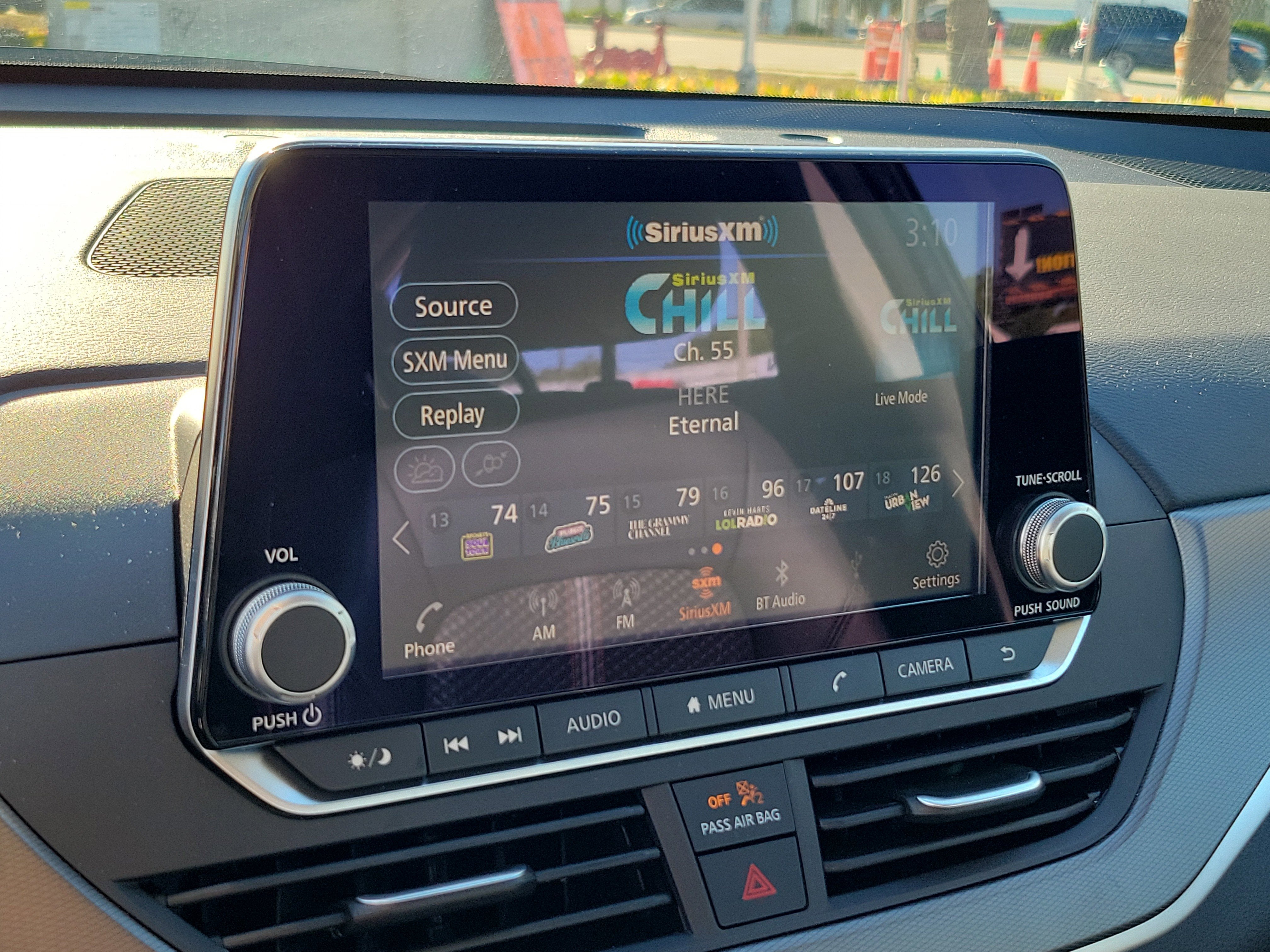 2025 Nissan Altima SR