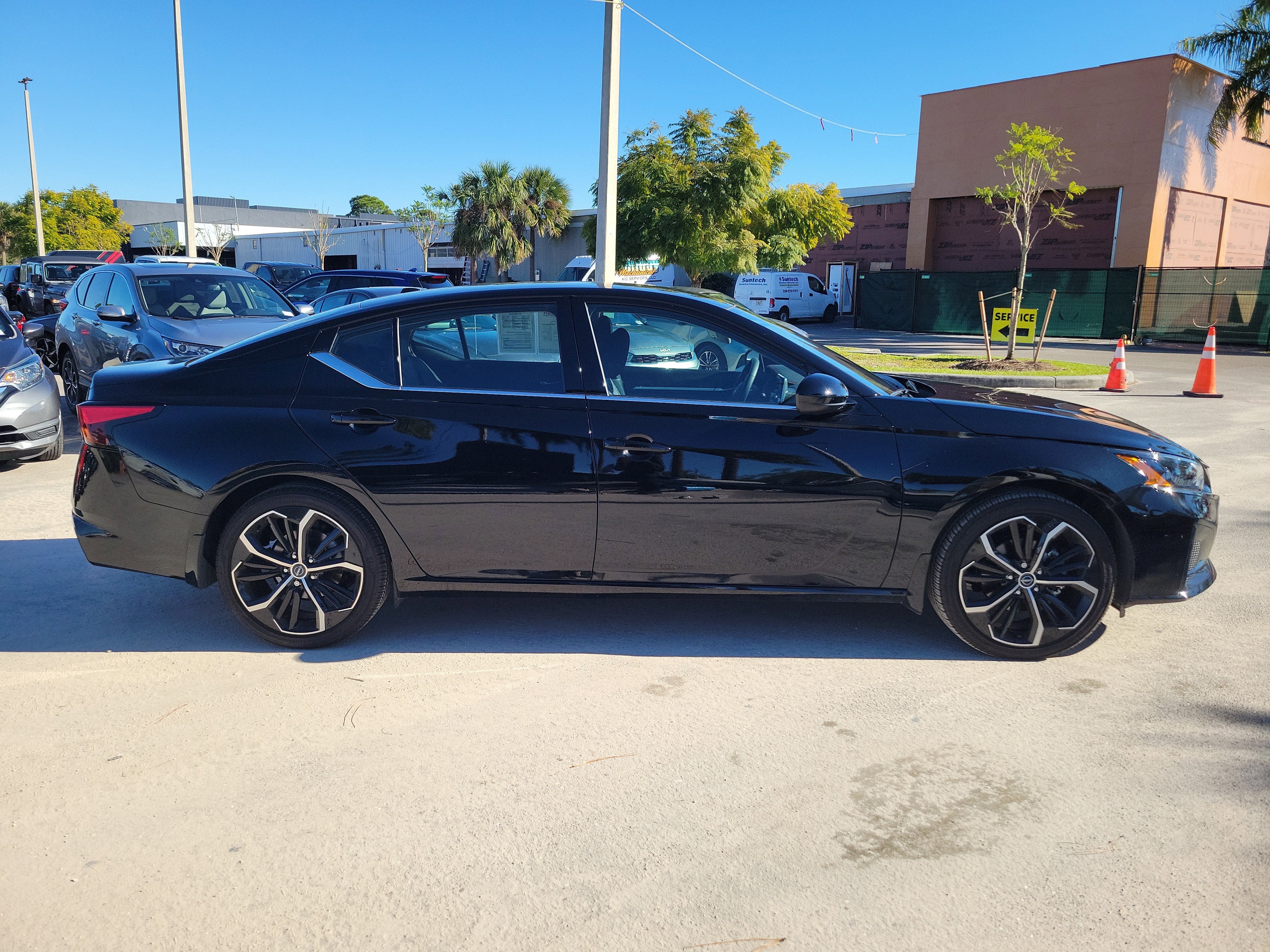 2025 Nissan Altima SR