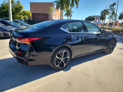 2025 Nissan Altima SR