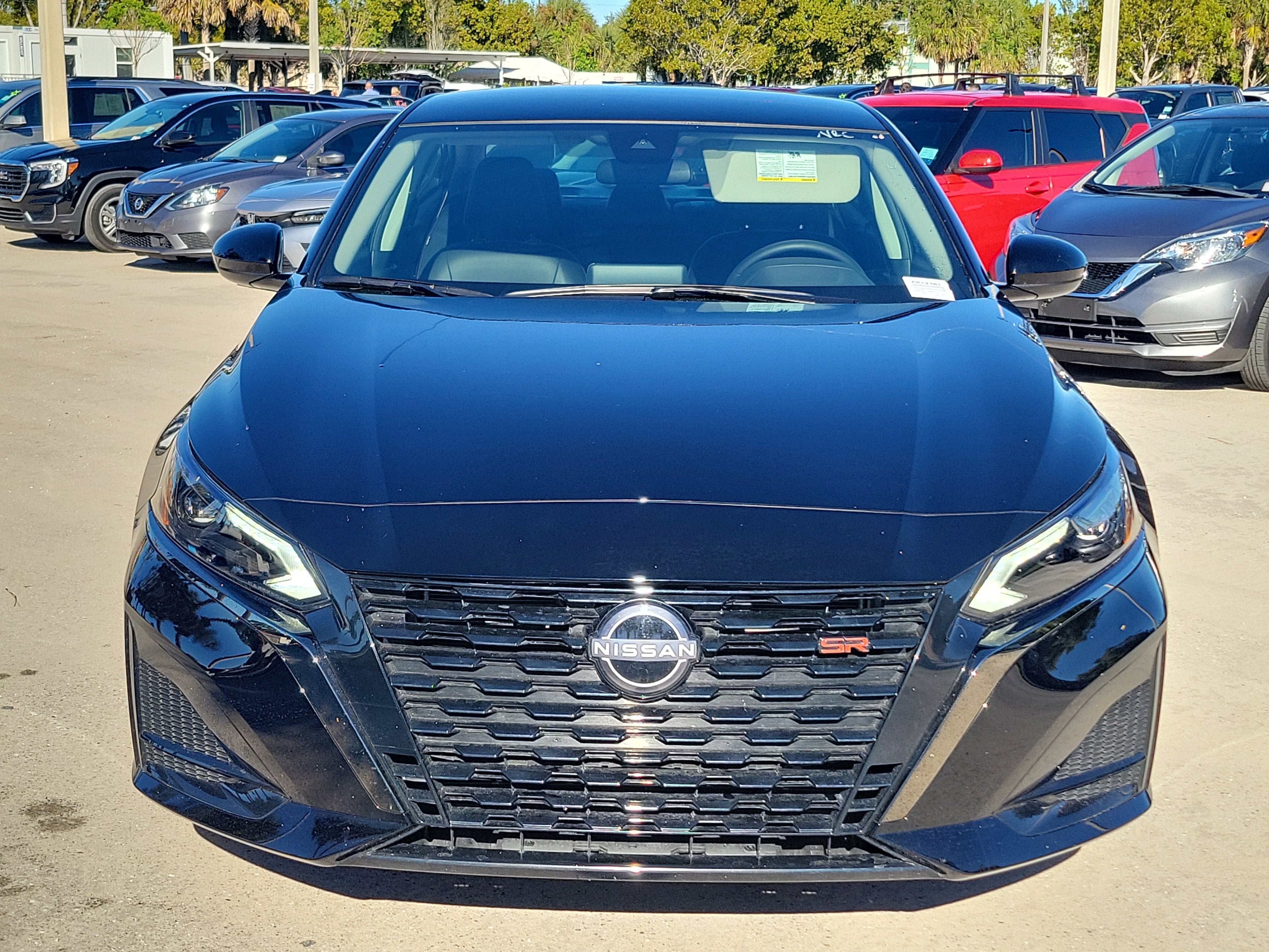 2025 Nissan Altima SR