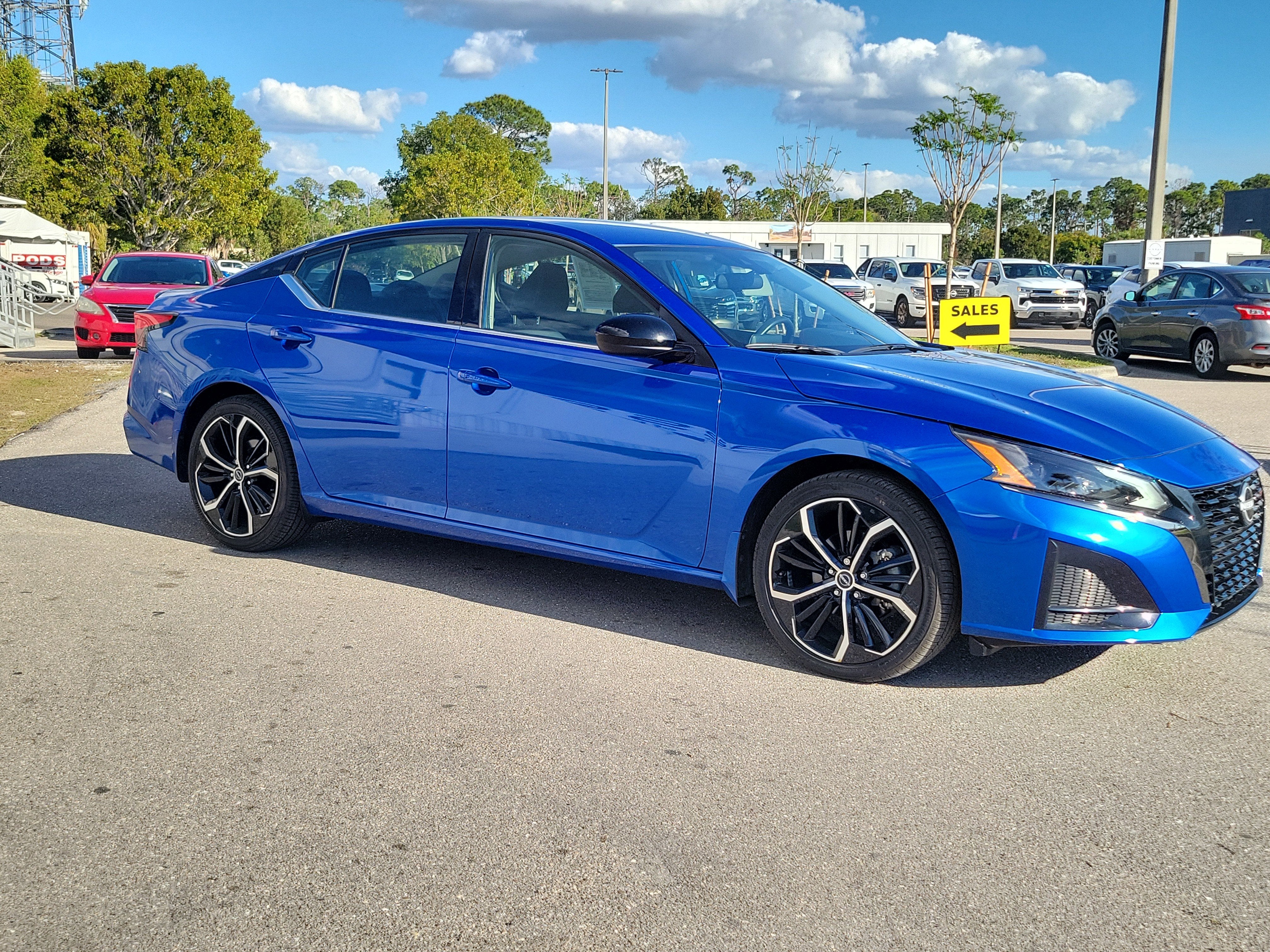 2025 Nissan Altima SR