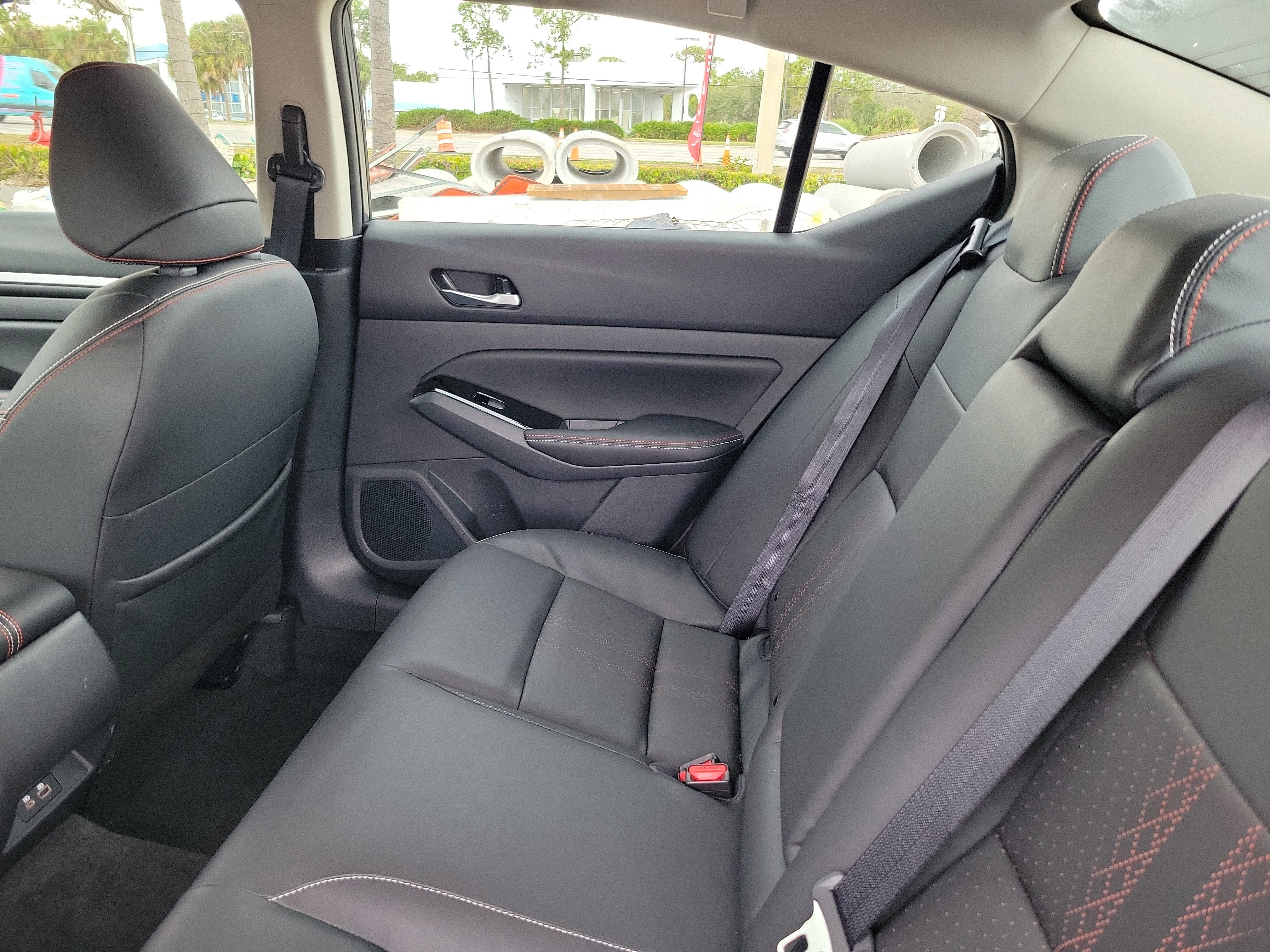 2025 Nissan Altima SR