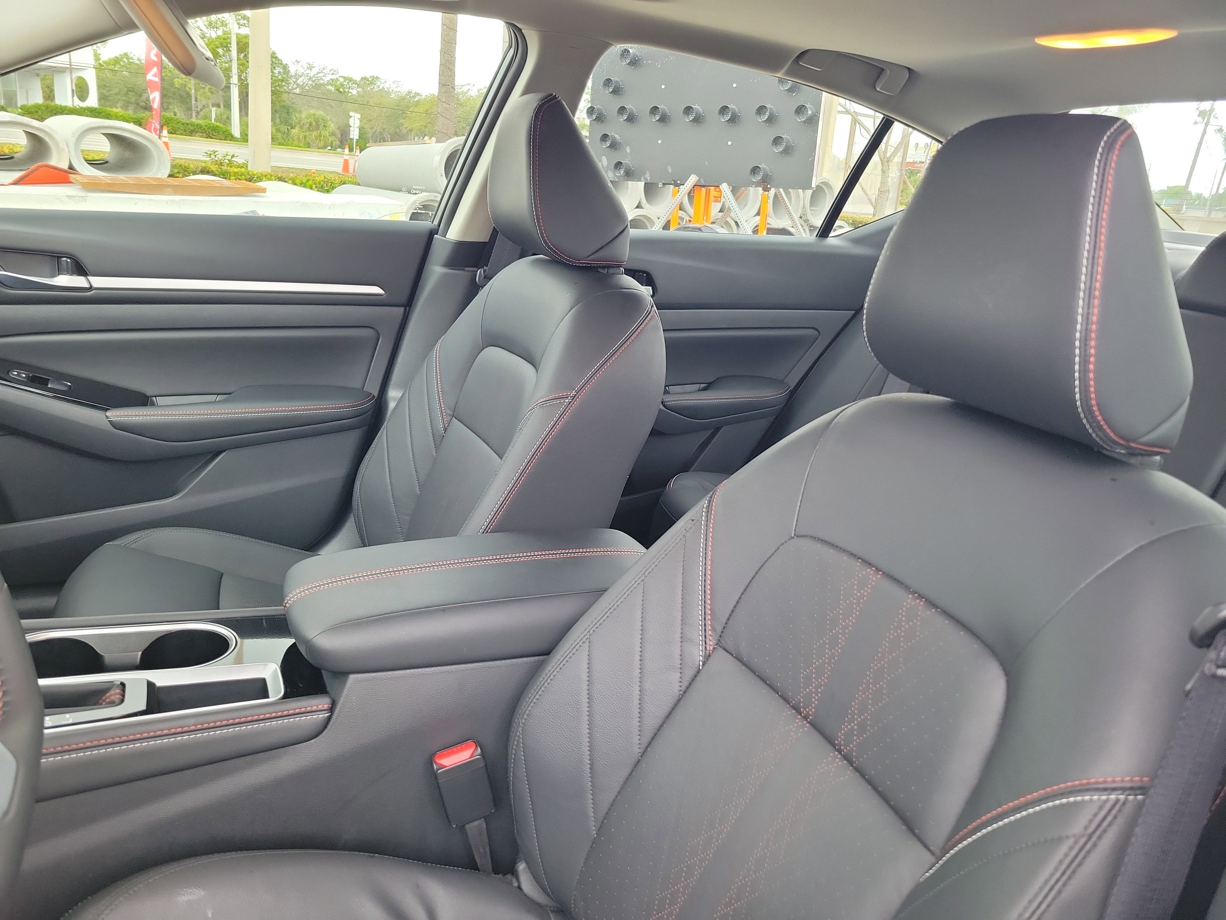 2025 Nissan Altima SR