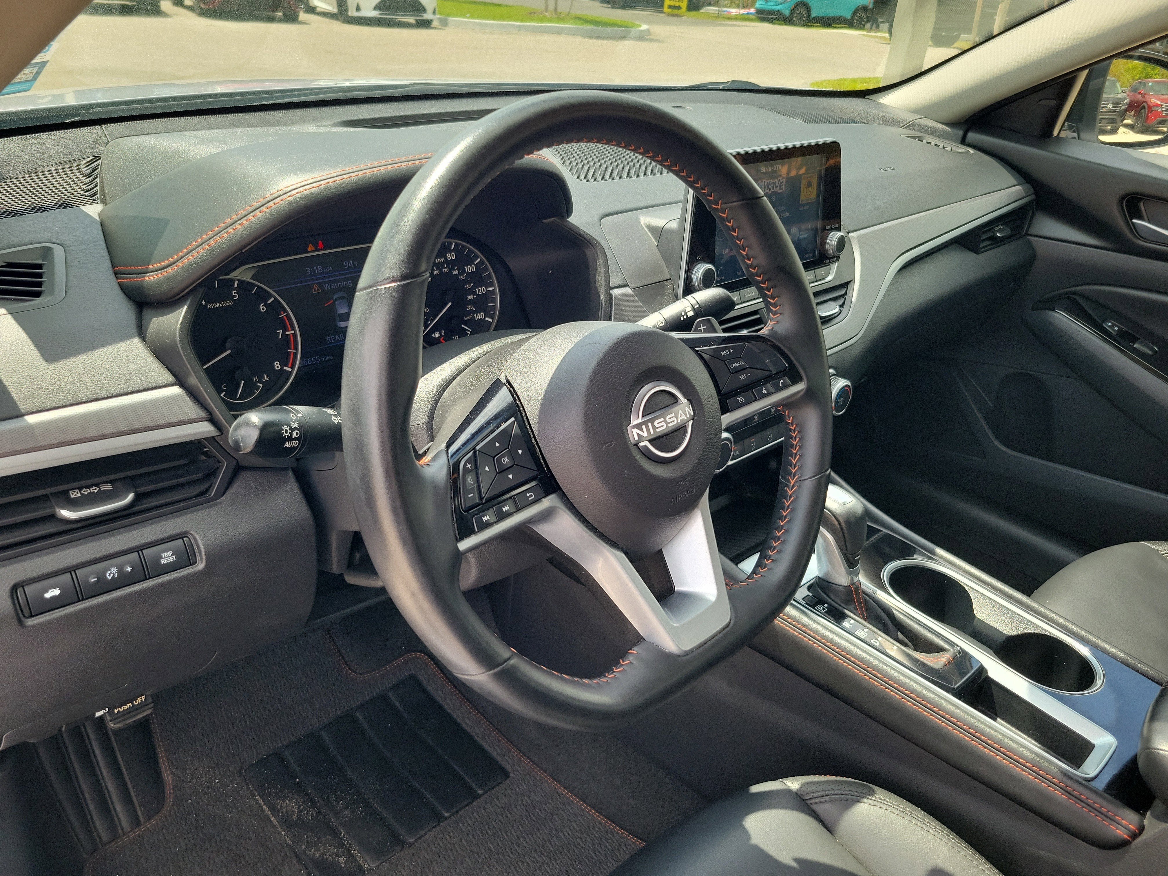 2025 Nissan Altima SR