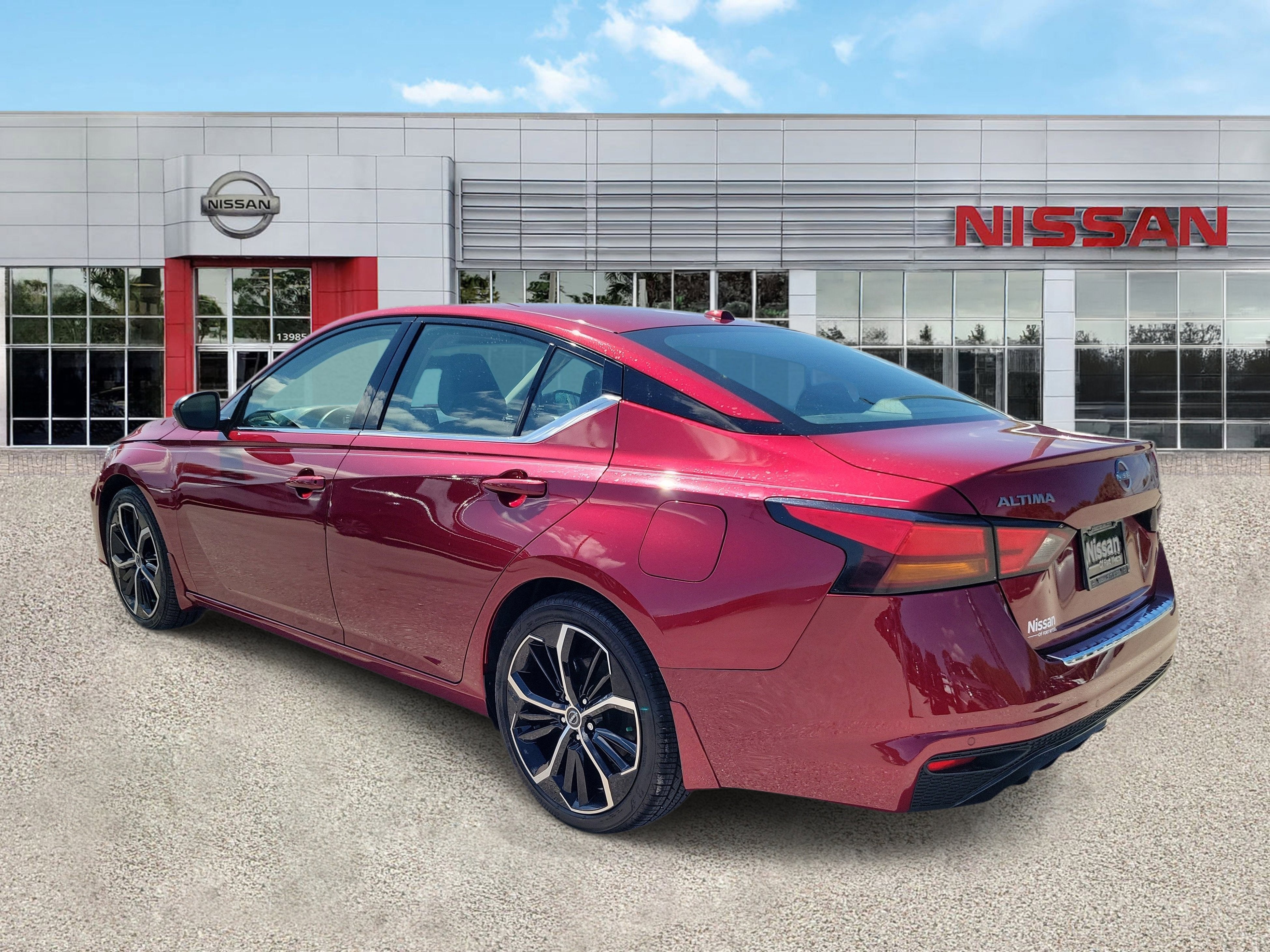 2023 Nissan Altima 2.5 SR