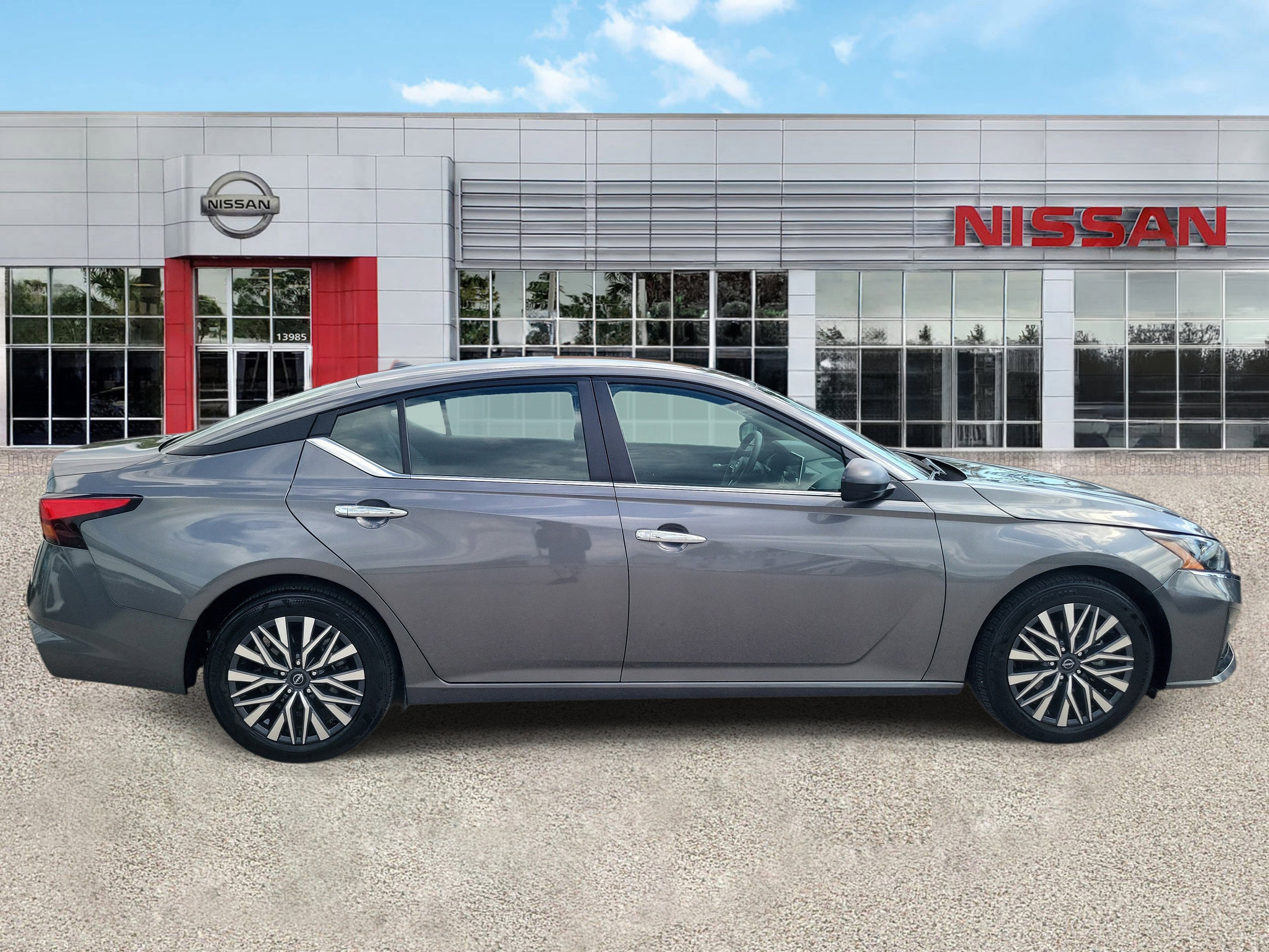 2025 Nissan Altima SV