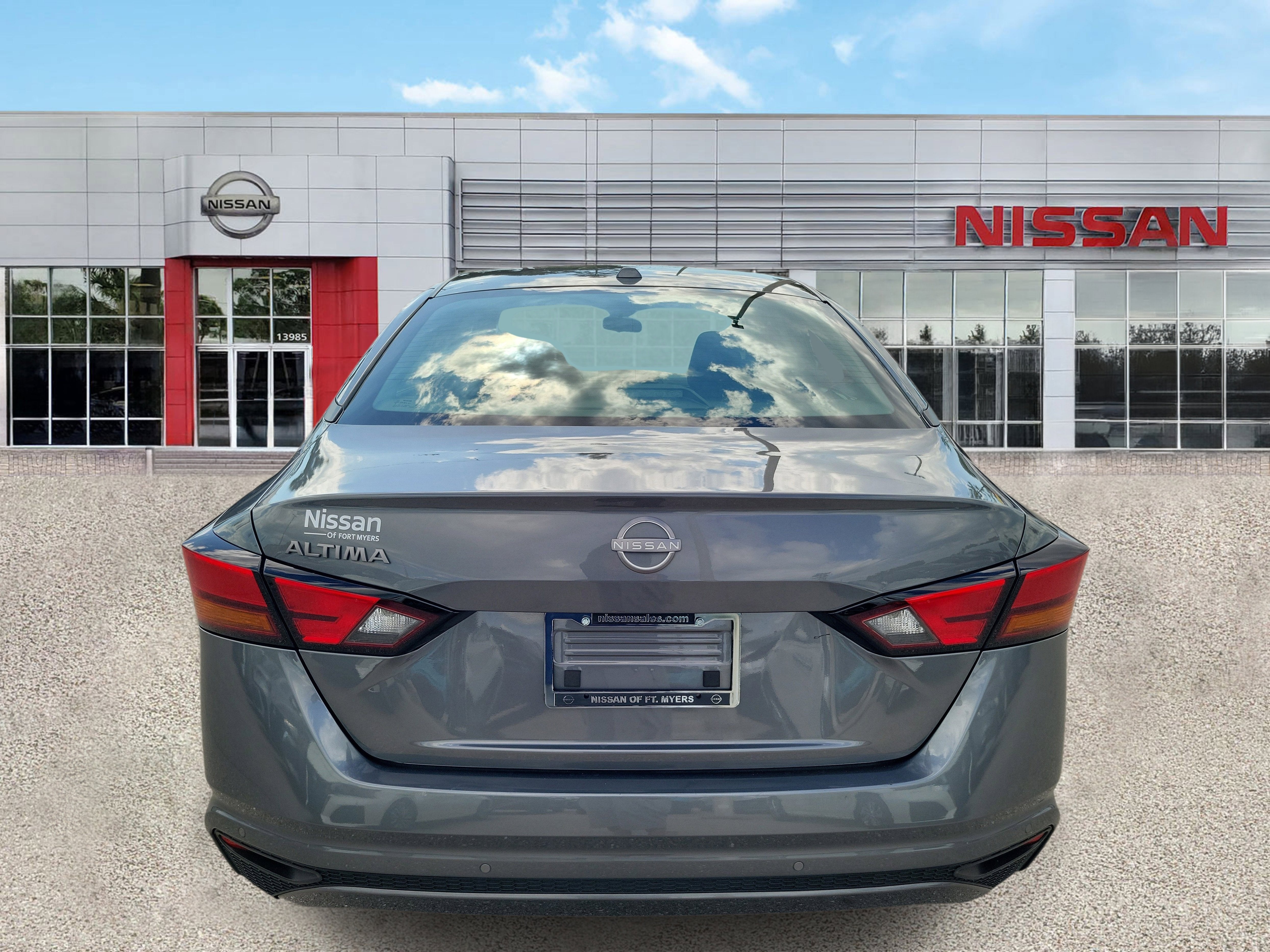 2025 Nissan Altima SV
