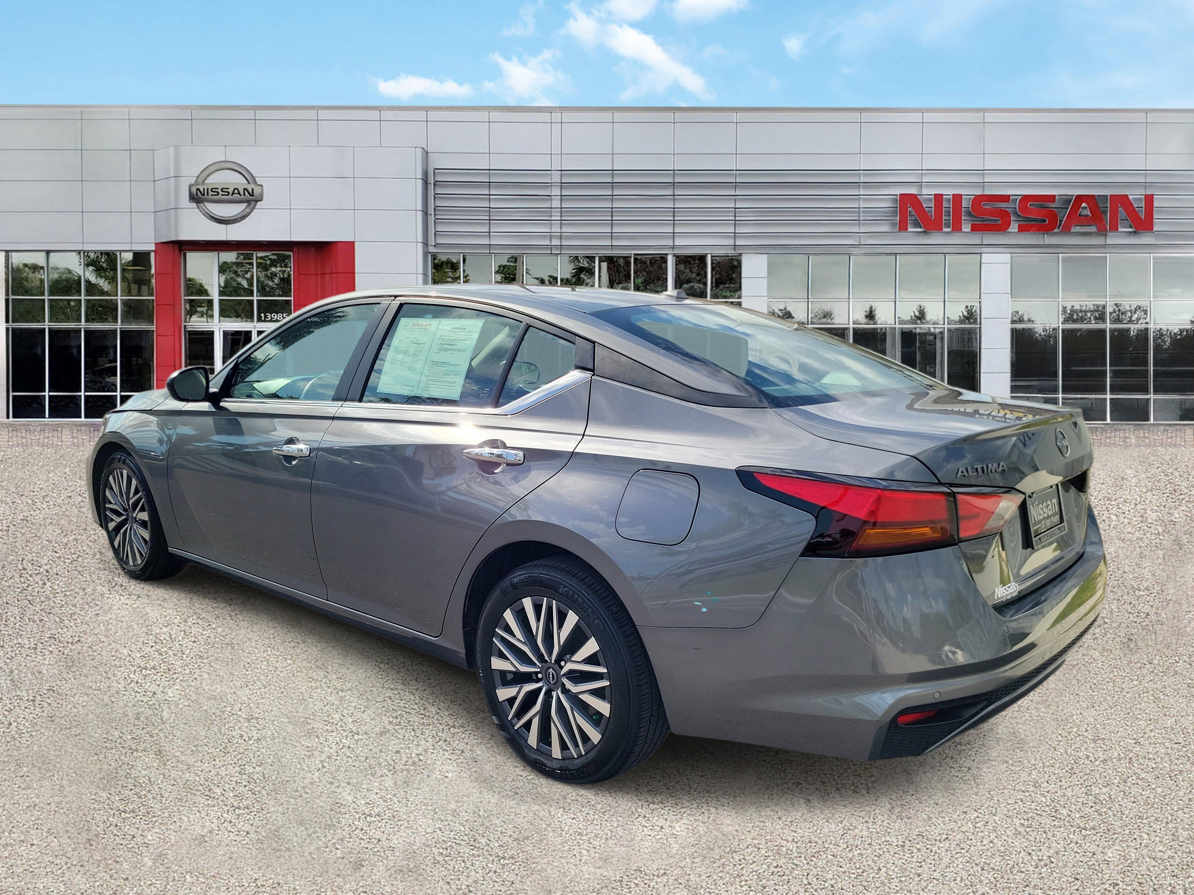 2025 Nissan Altima SV