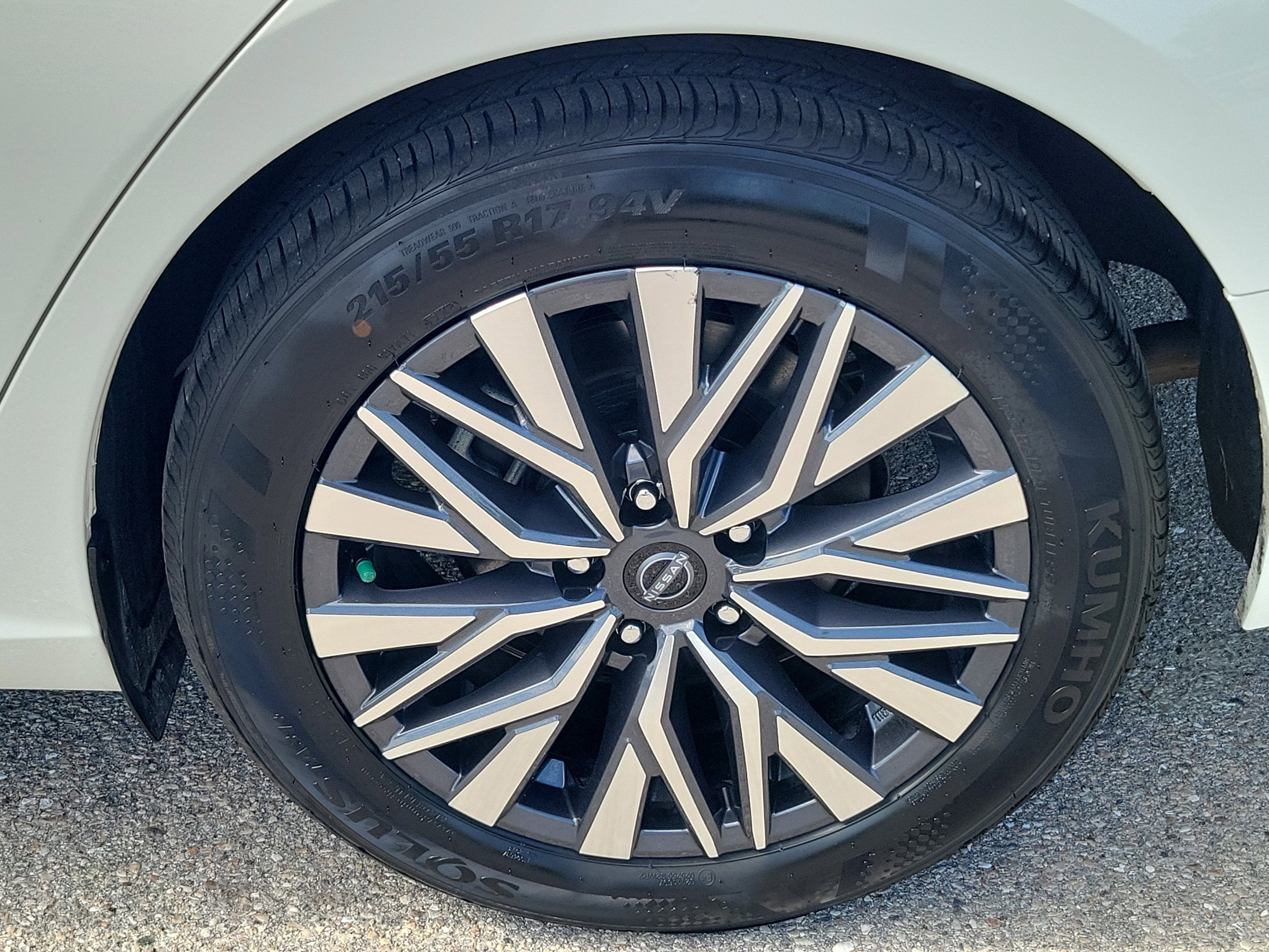 2025 Nissan Altima SV