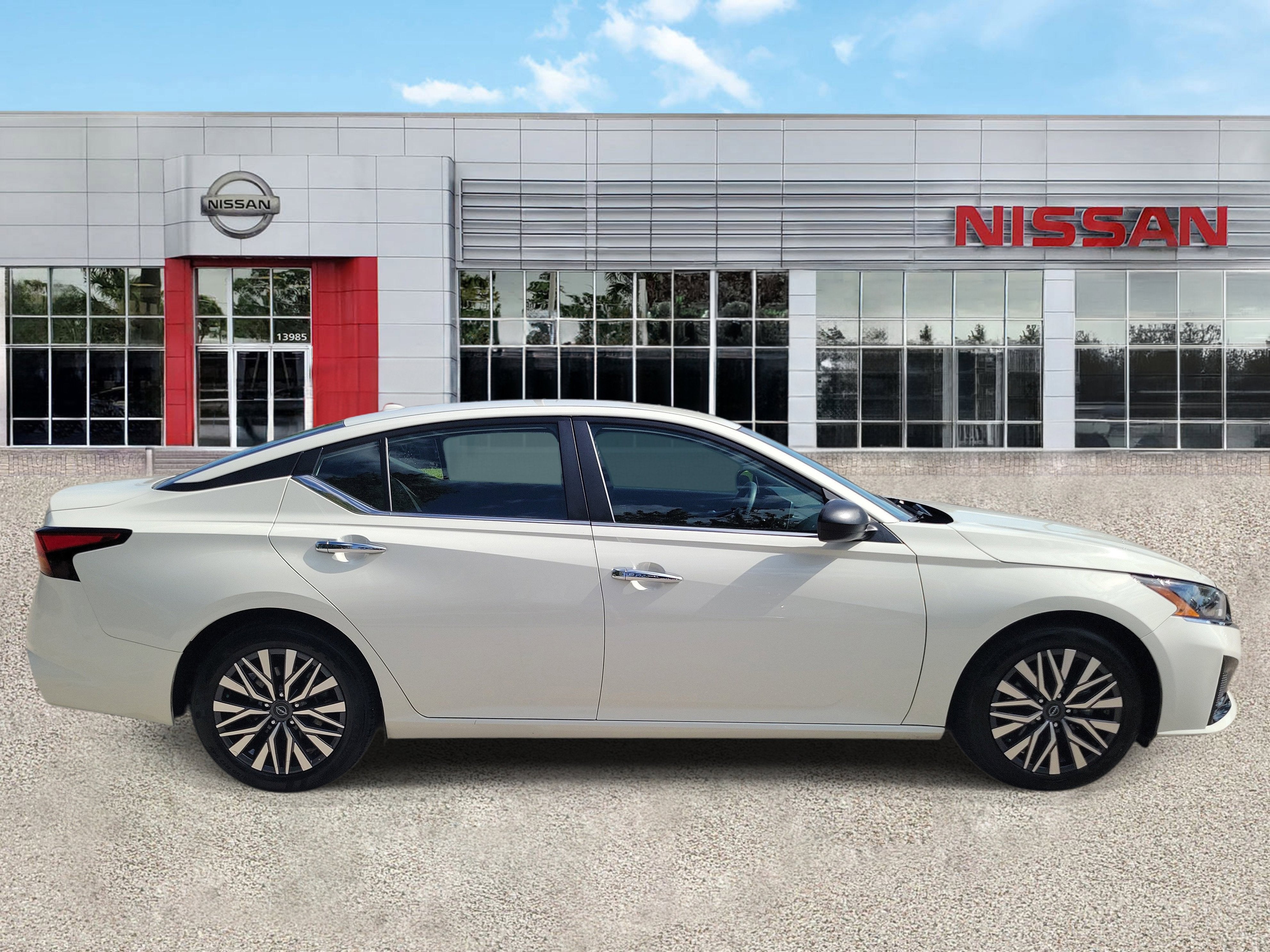 2025 Nissan Altima SV