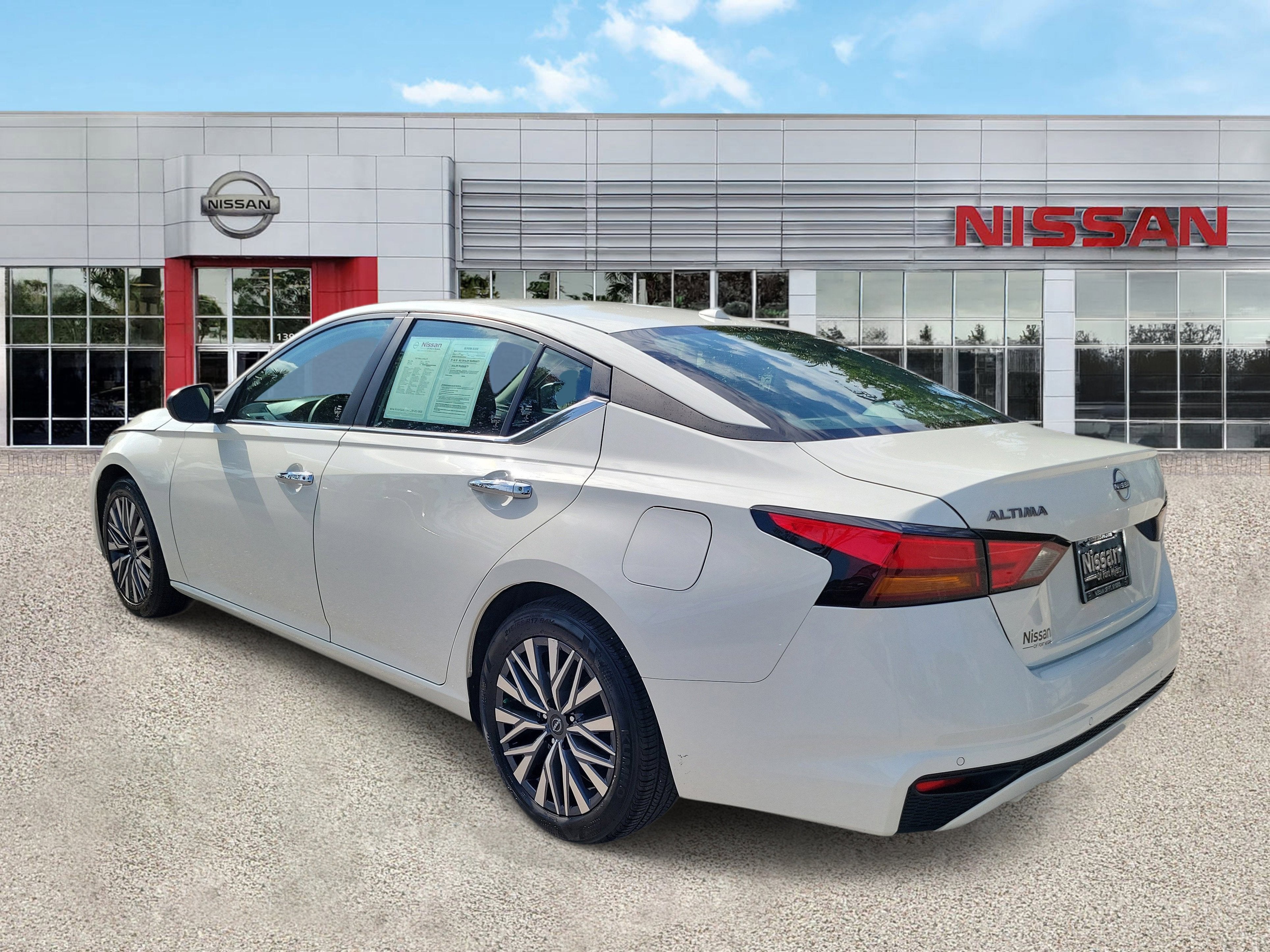 2025 Nissan Altima SV