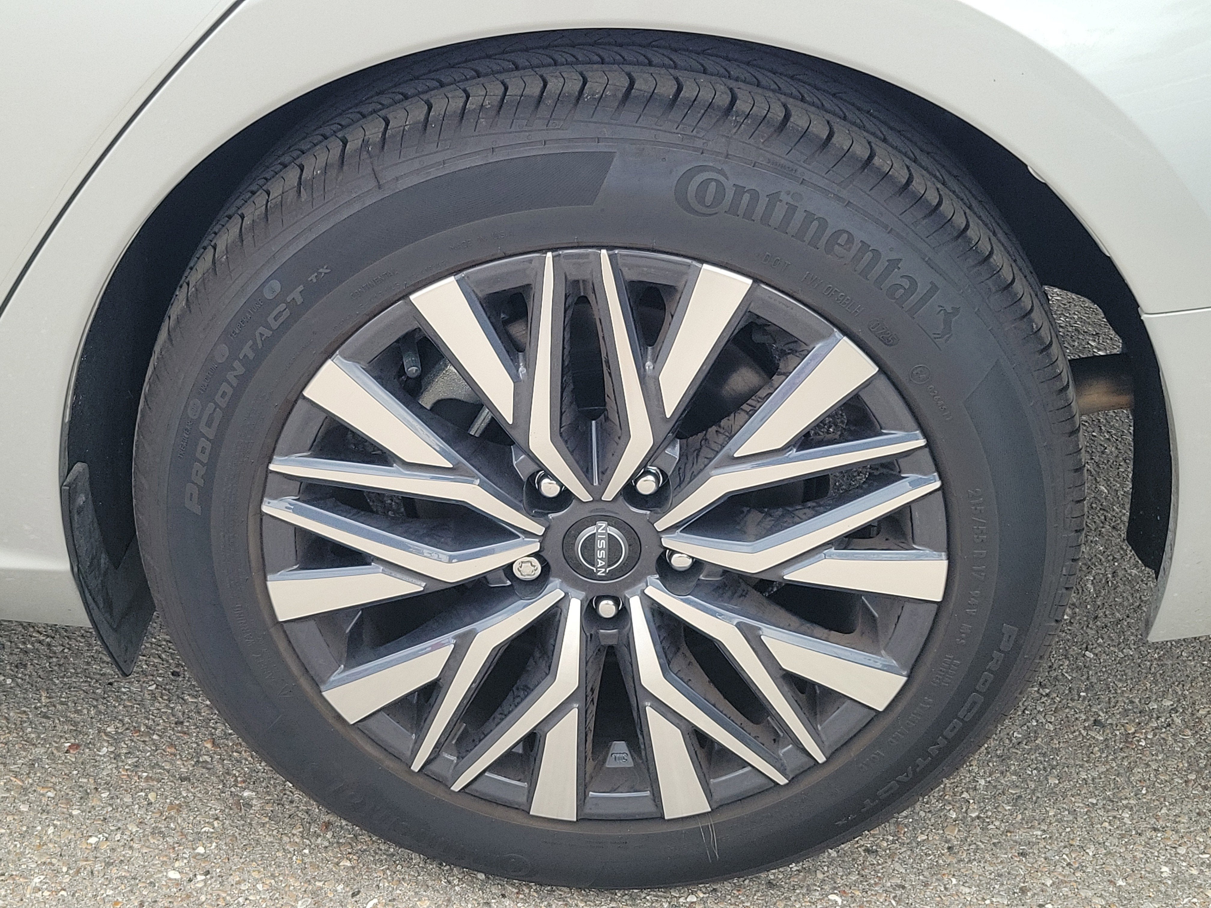 2025 Nissan Altima SV