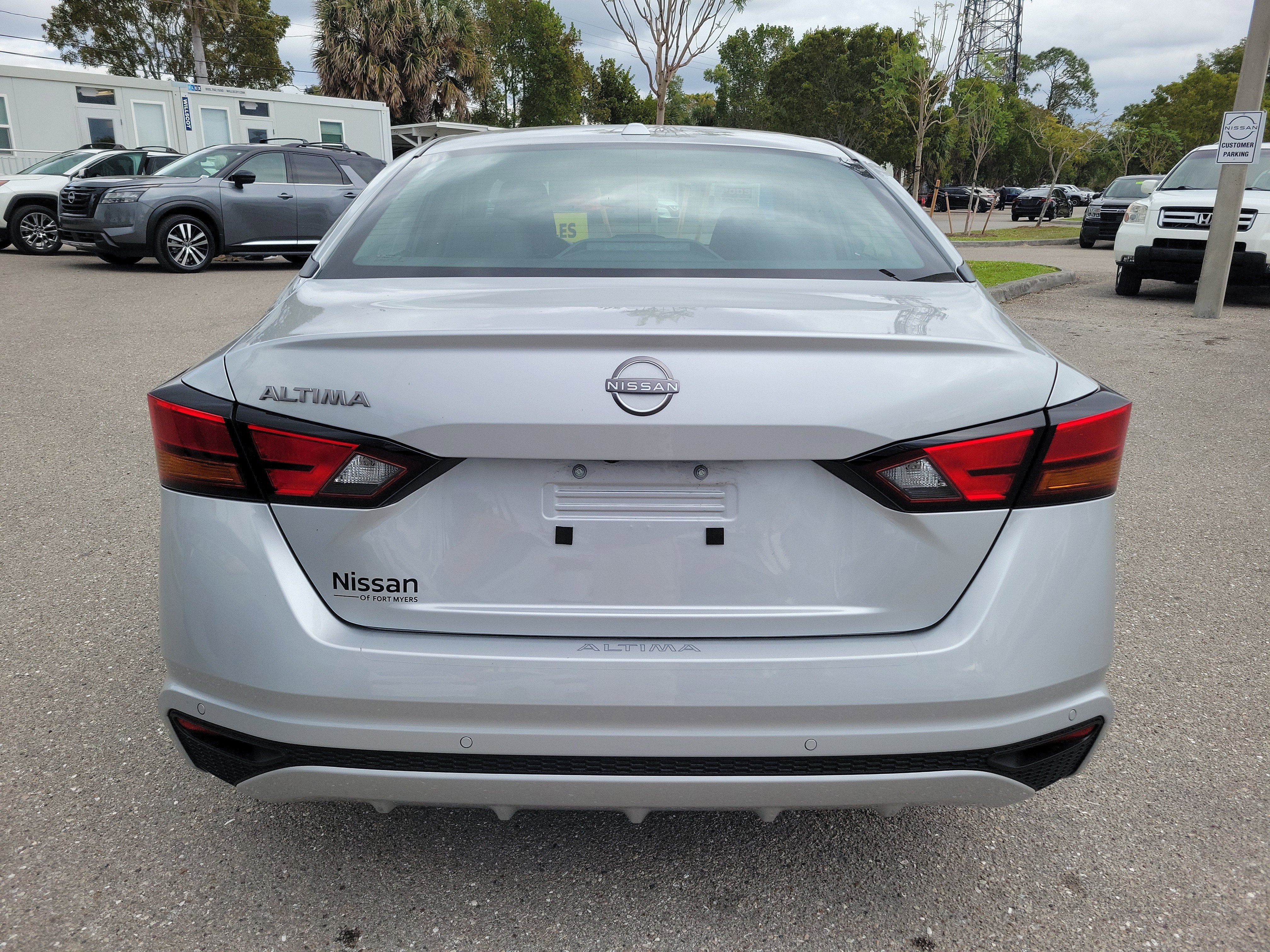 2025 Nissan Altima SV