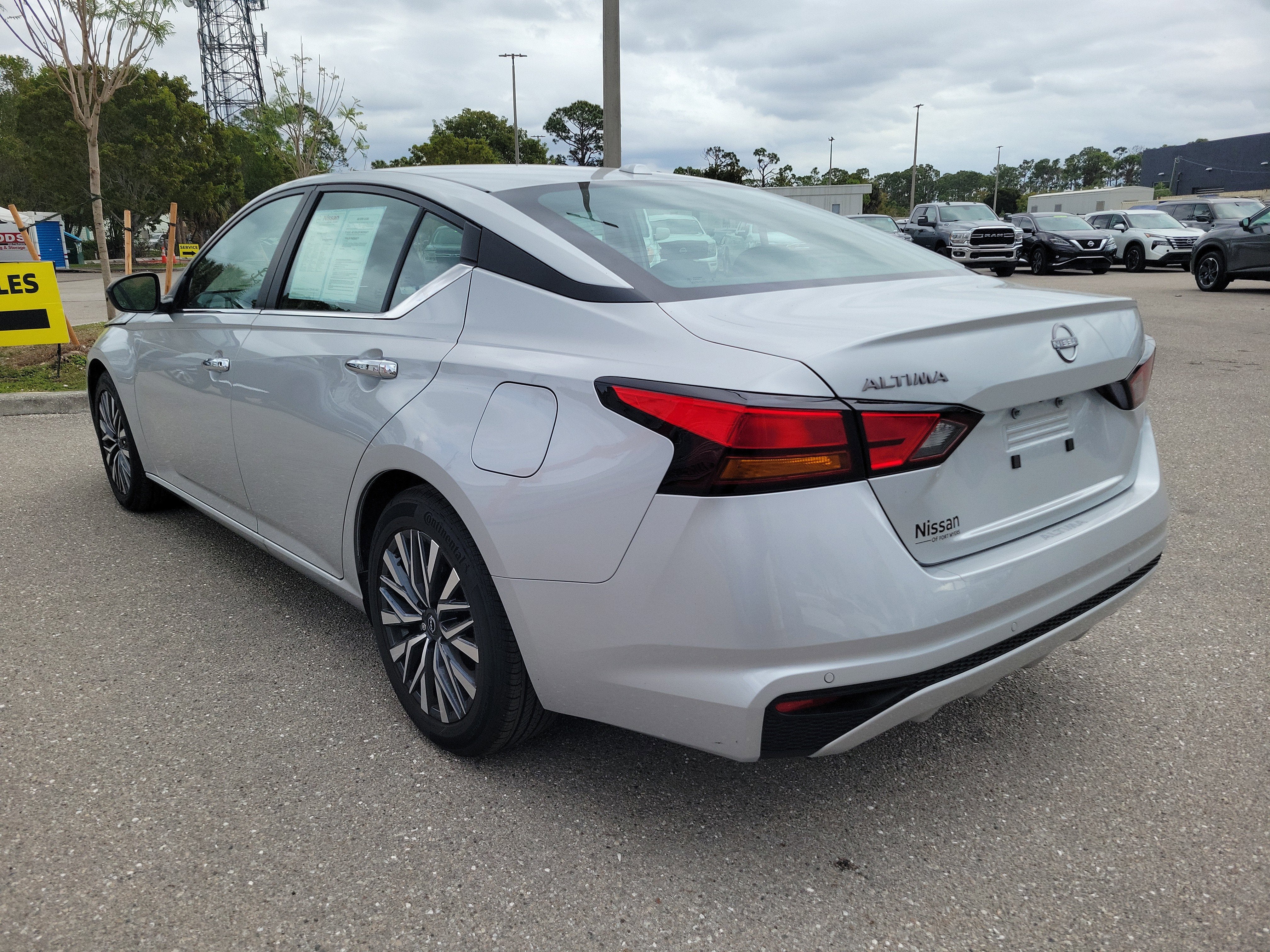 2025 Nissan Altima SV