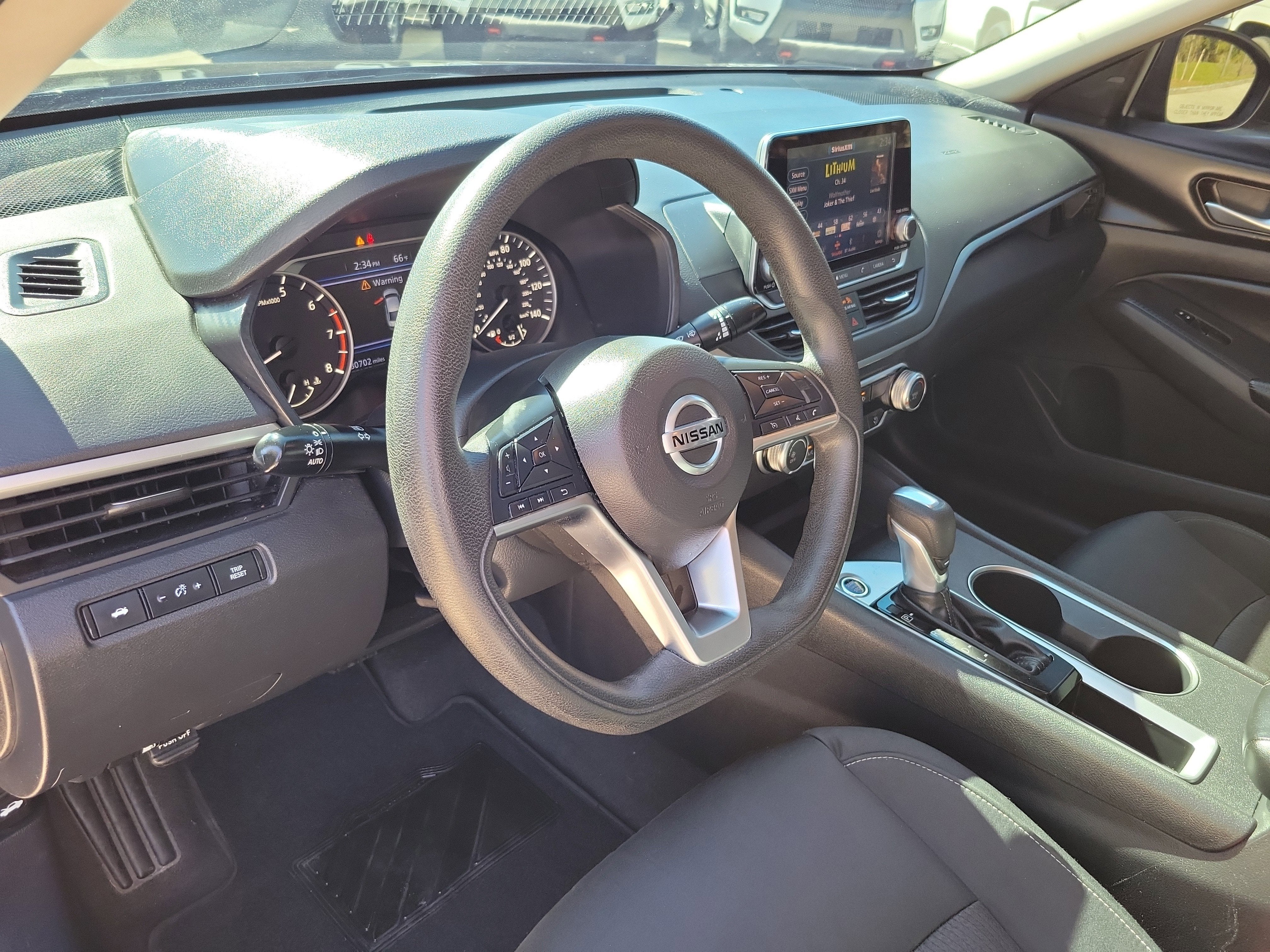 2022 Nissan Altima 2.5 SV