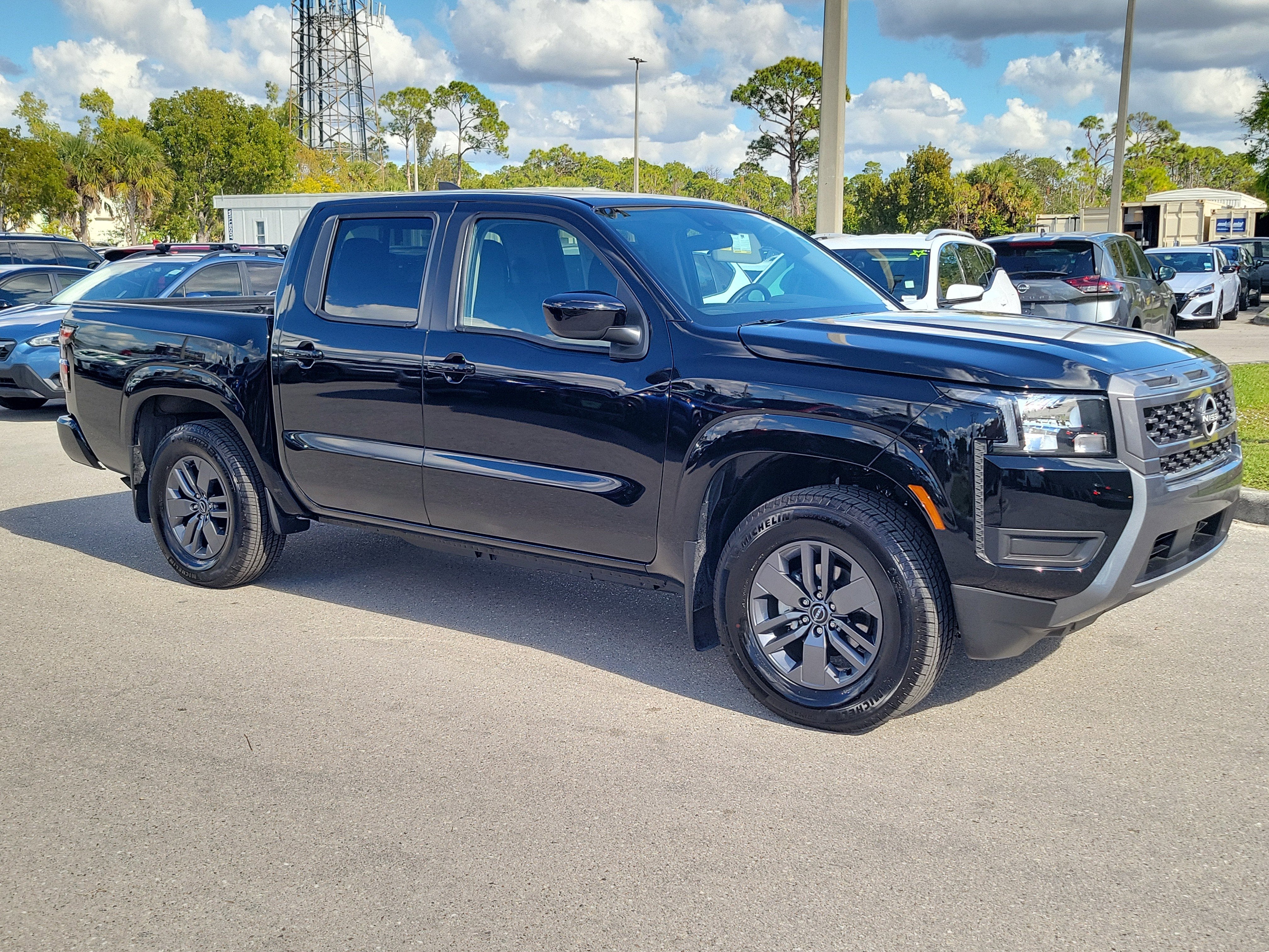 2025 Nissan Frontier SV