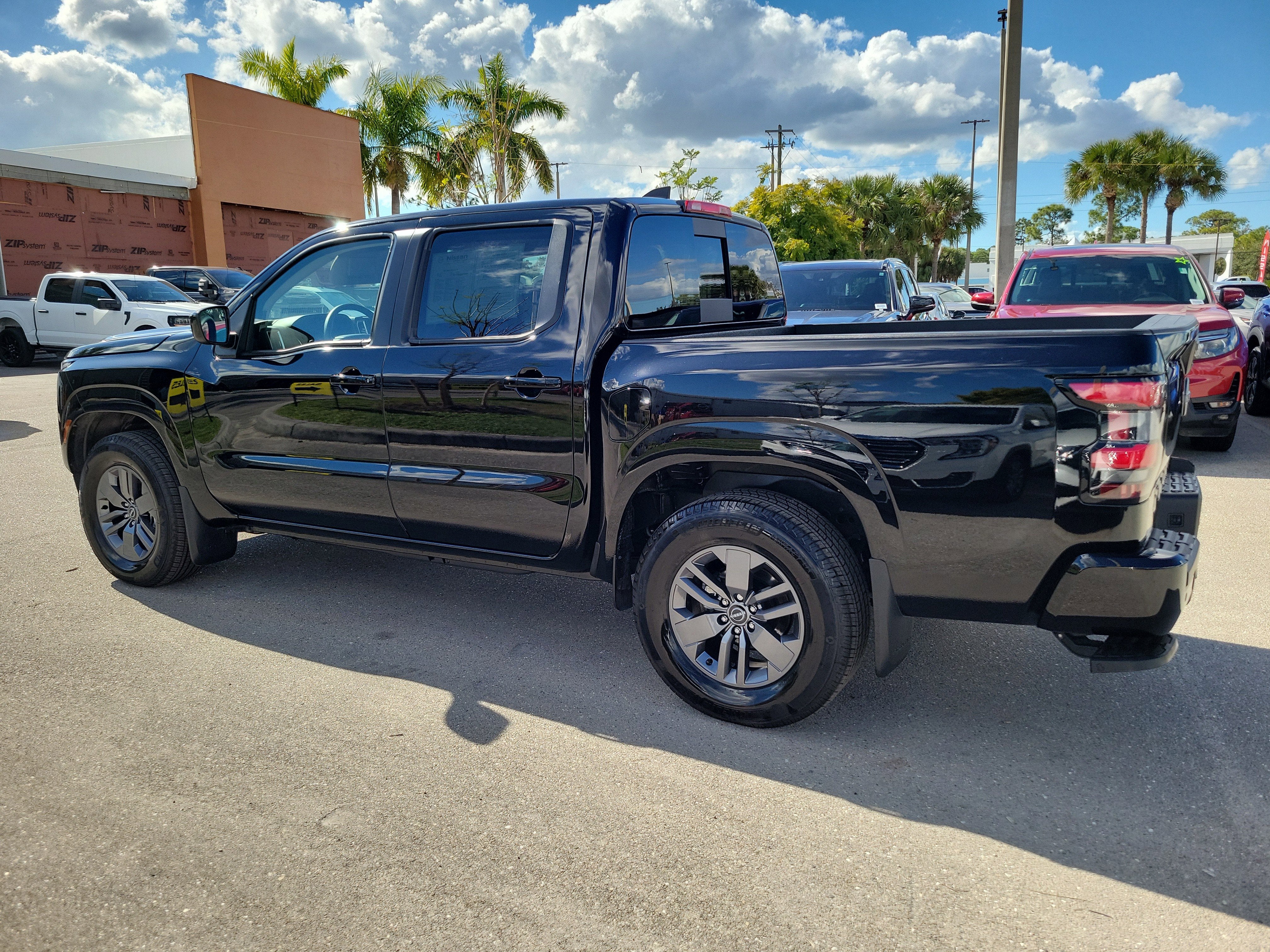 2025 Nissan Frontier SV