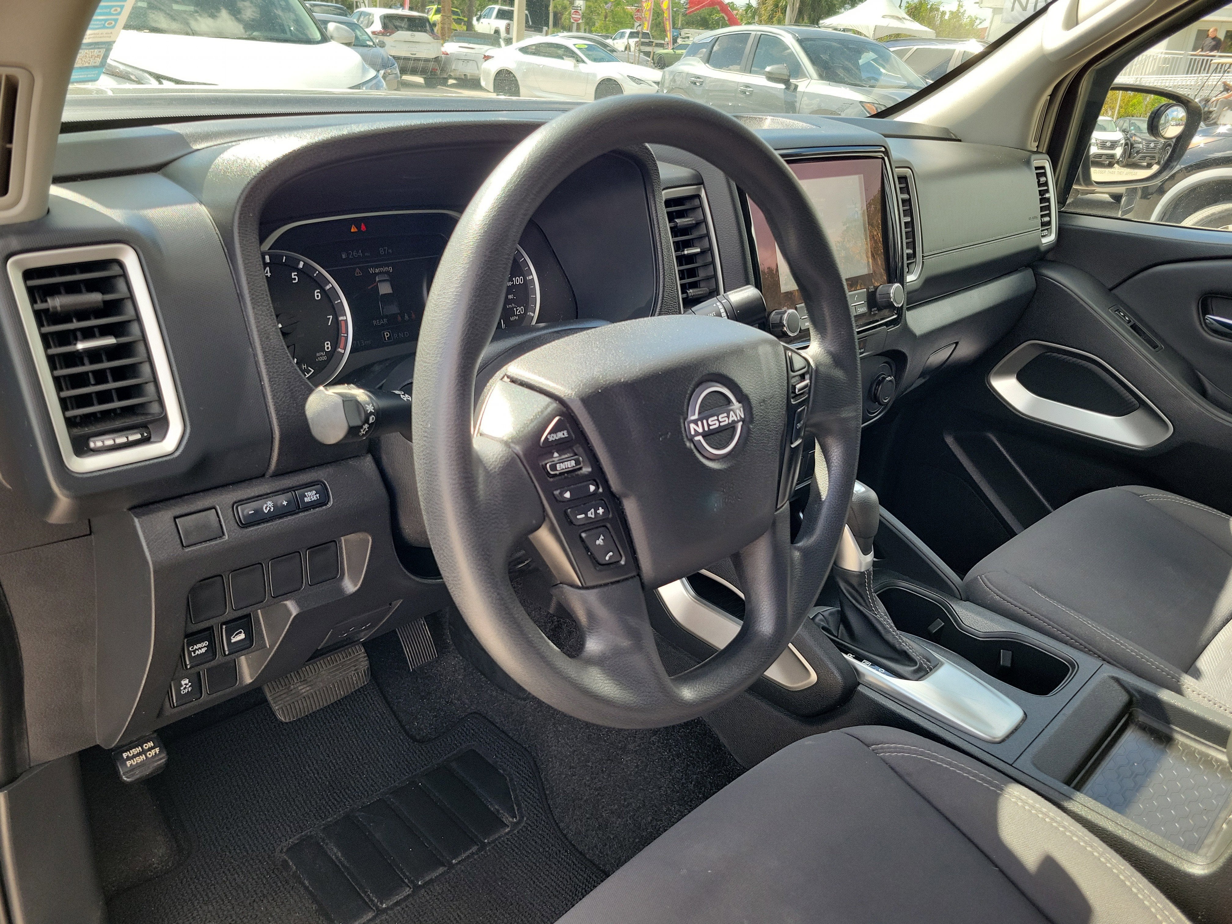 2023 Nissan Frontier SV