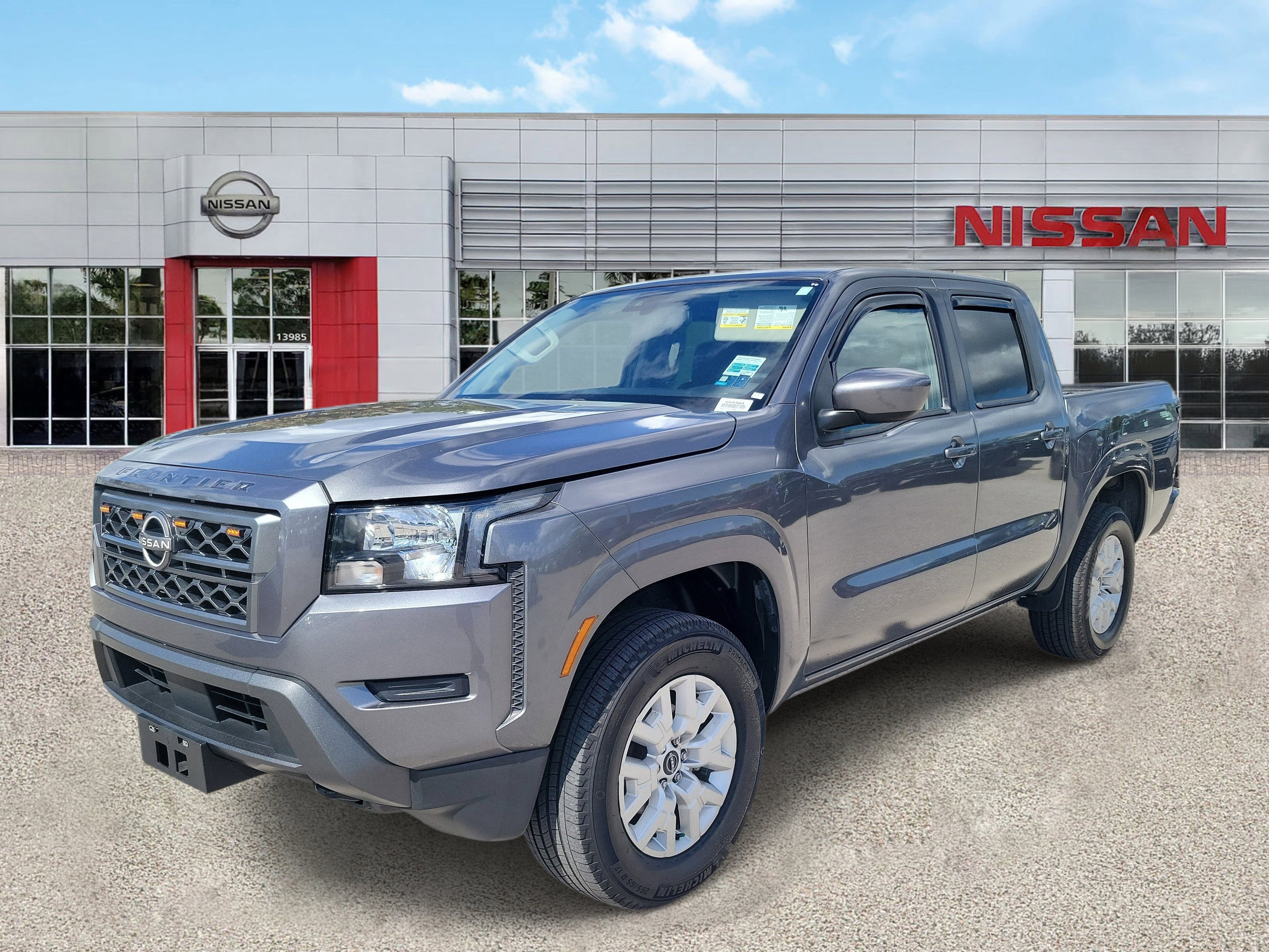 2023 Nissan Frontier SV