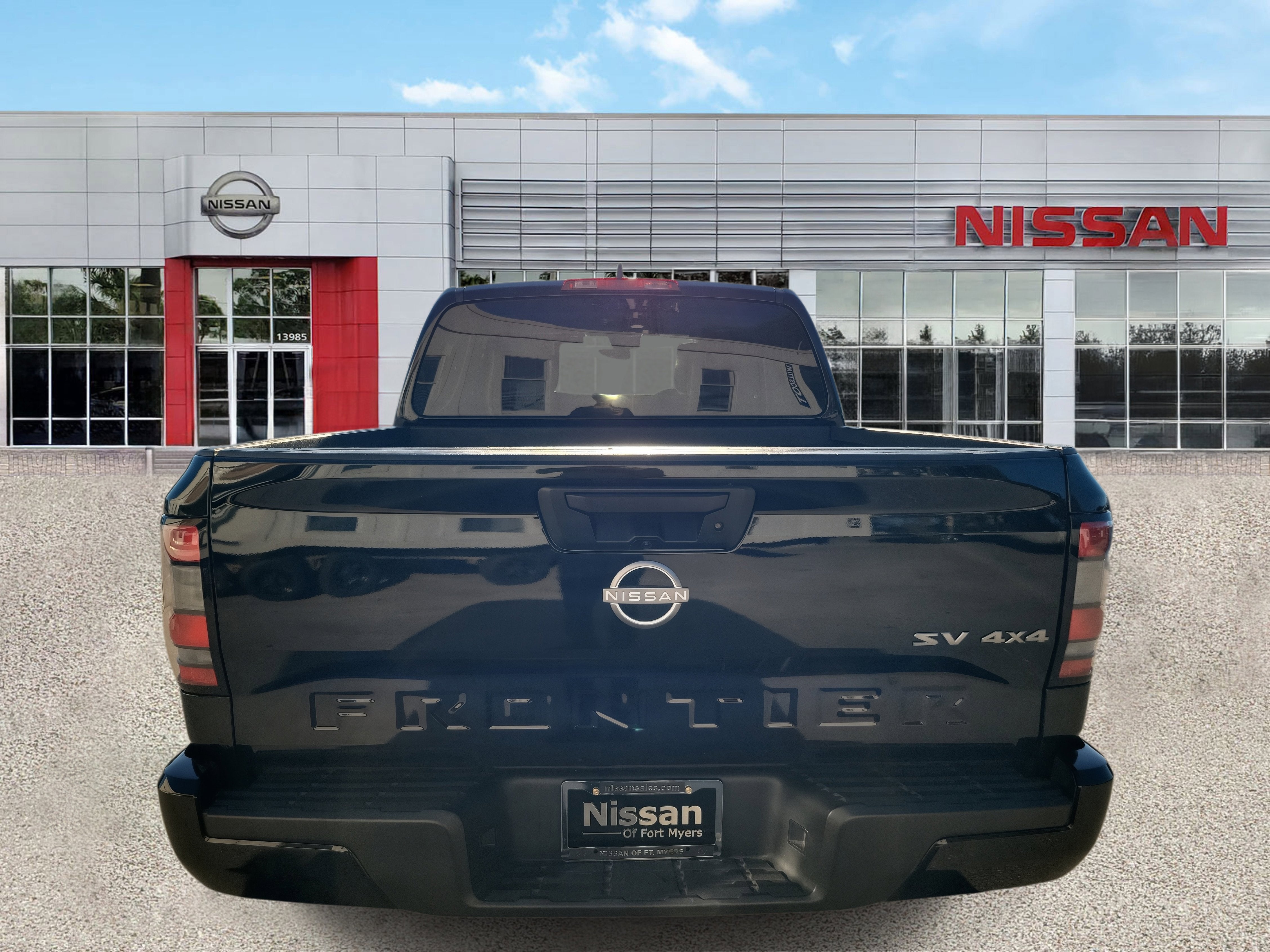 2024 Nissan Frontier SV