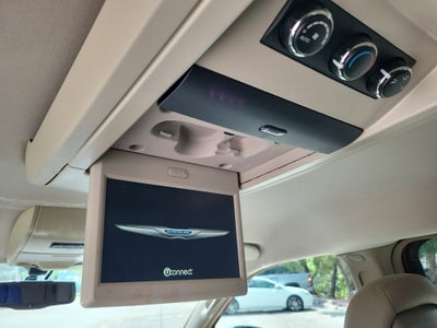 2014 Chrysler Town & Country Touring-L