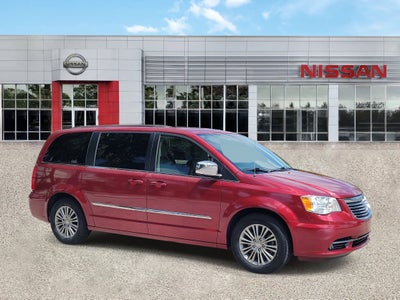 2014 Chrysler Town & Country Touring-L