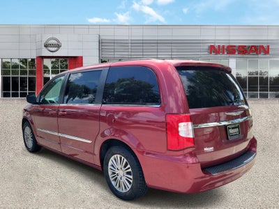 2014 Chrysler Town & Country Touring-L