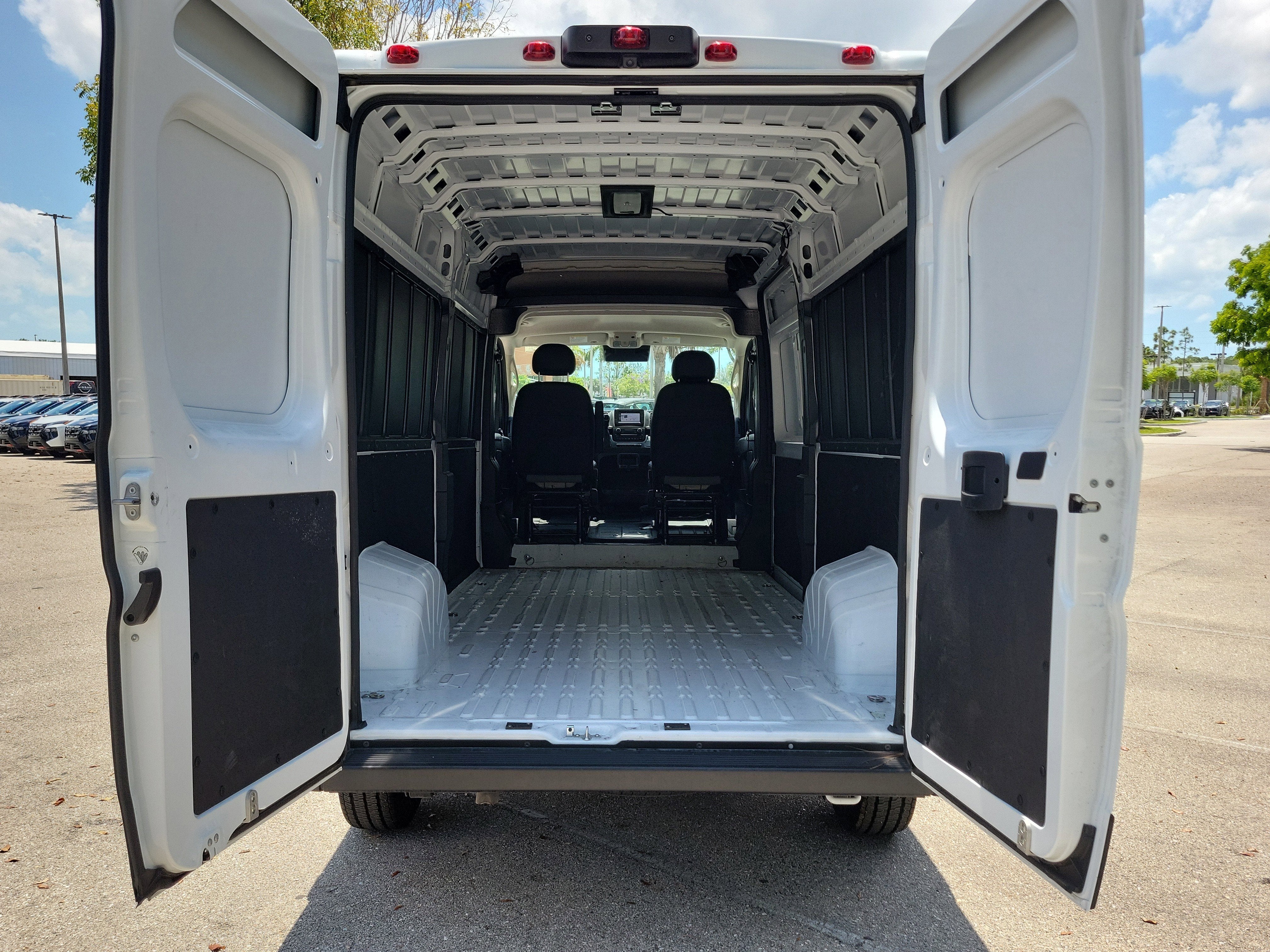 2026 RAM ProMaster Cargo Van Tradesman