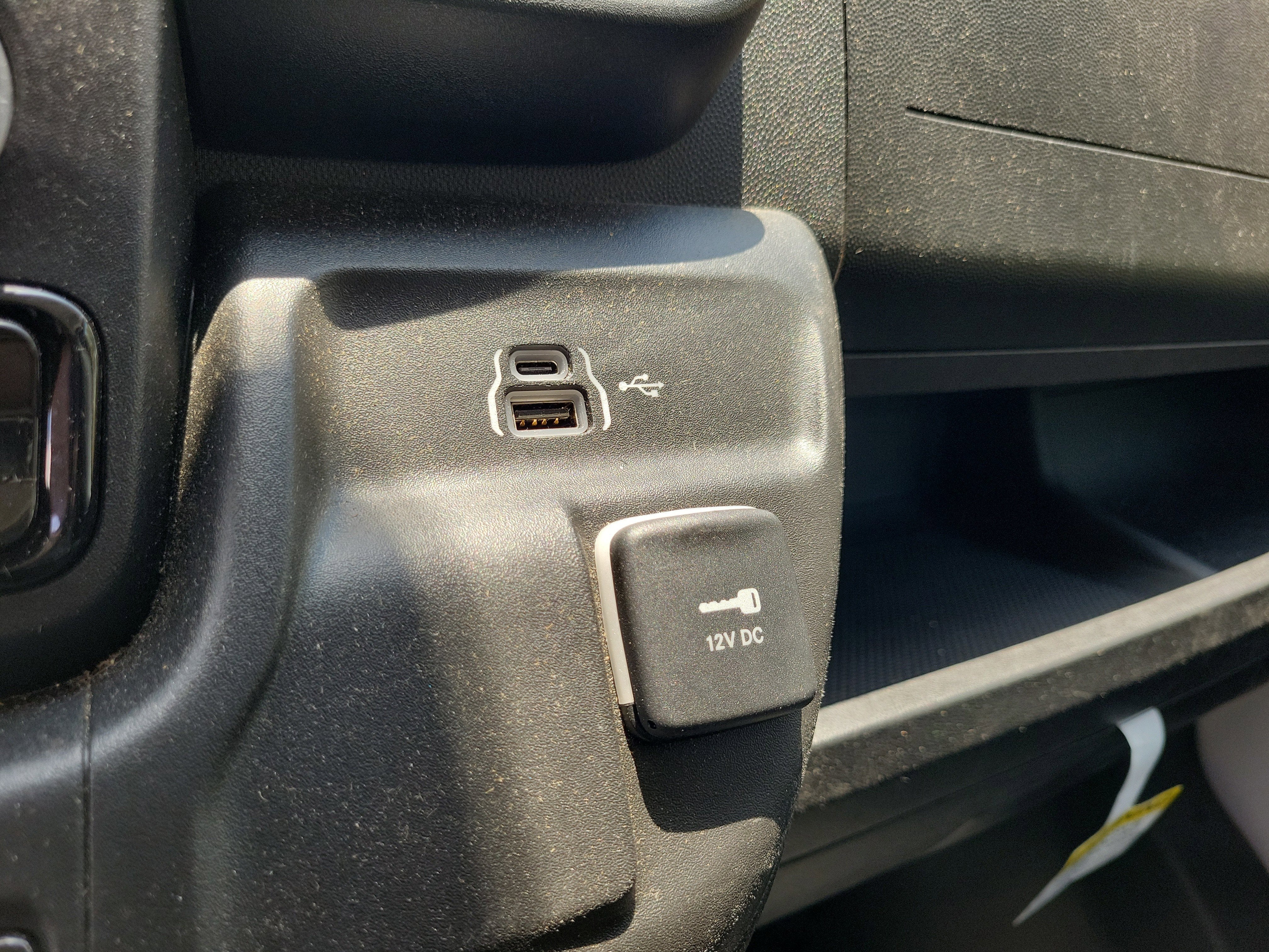 2026 RAM ProMaster Cargo Van Tradesman