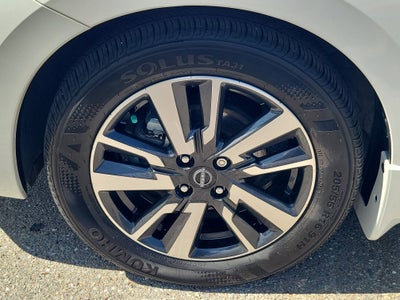 2024 Nissan Versa SV