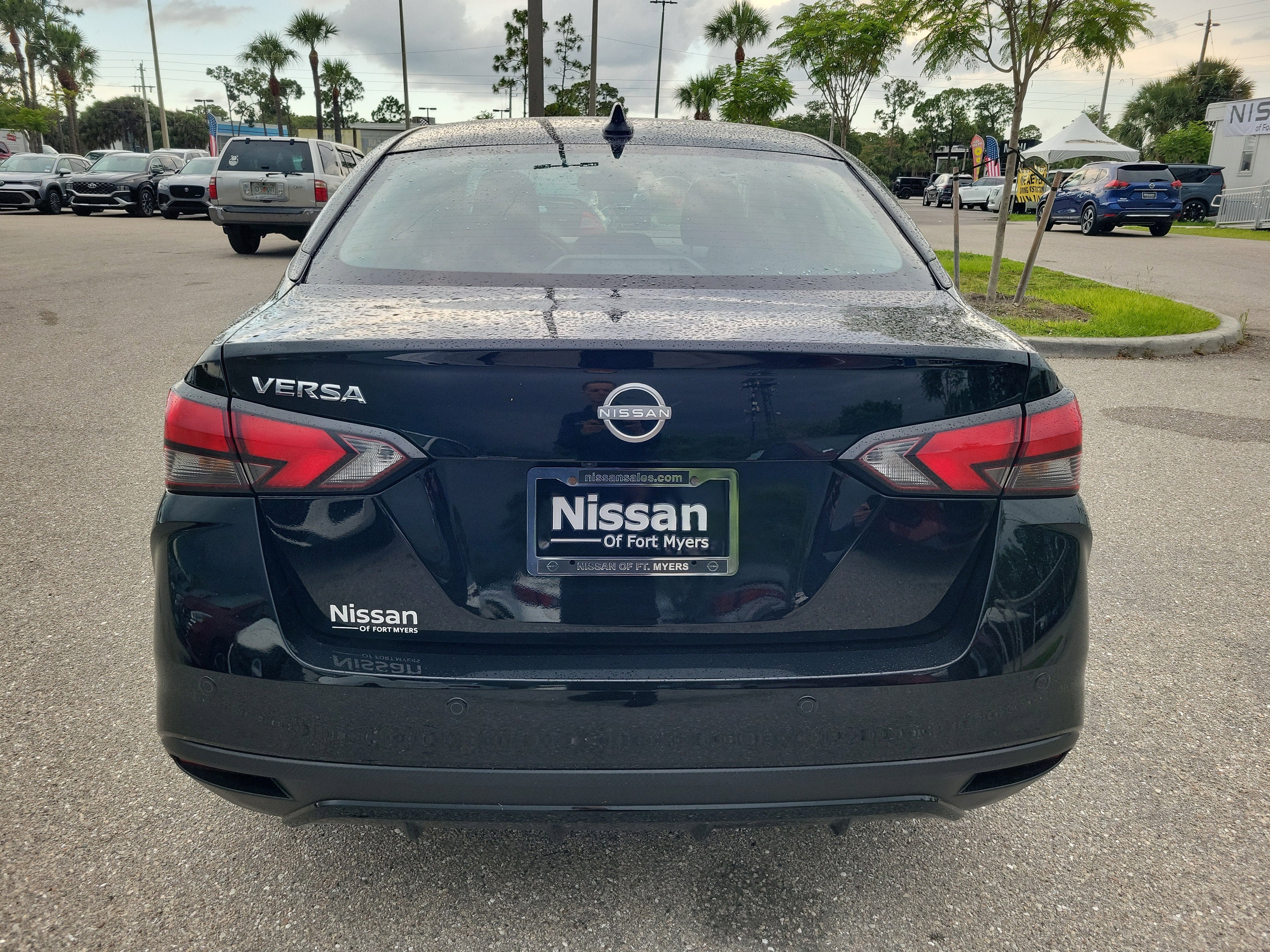 2025 Nissan Versa SV