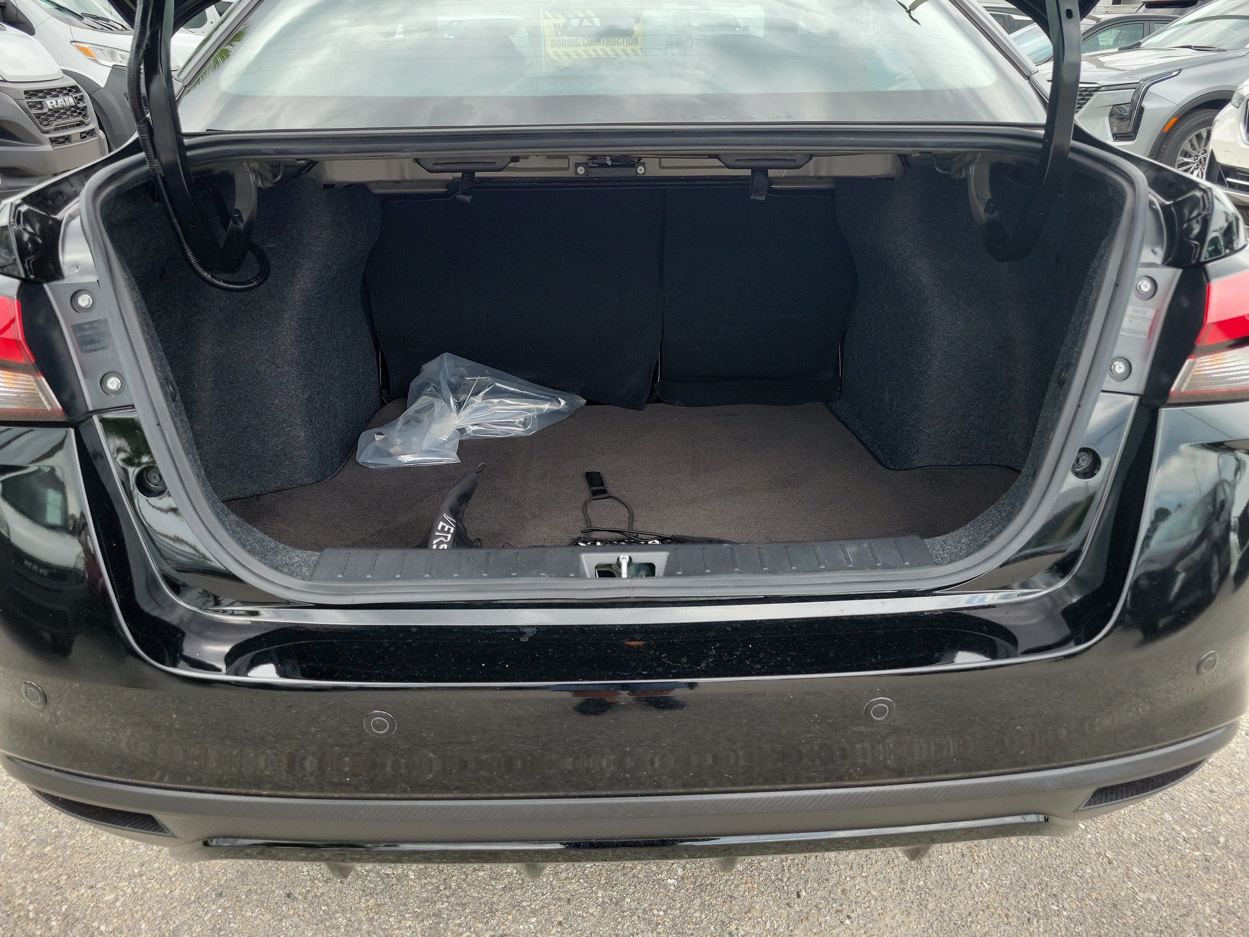 2025 Nissan Versa SR