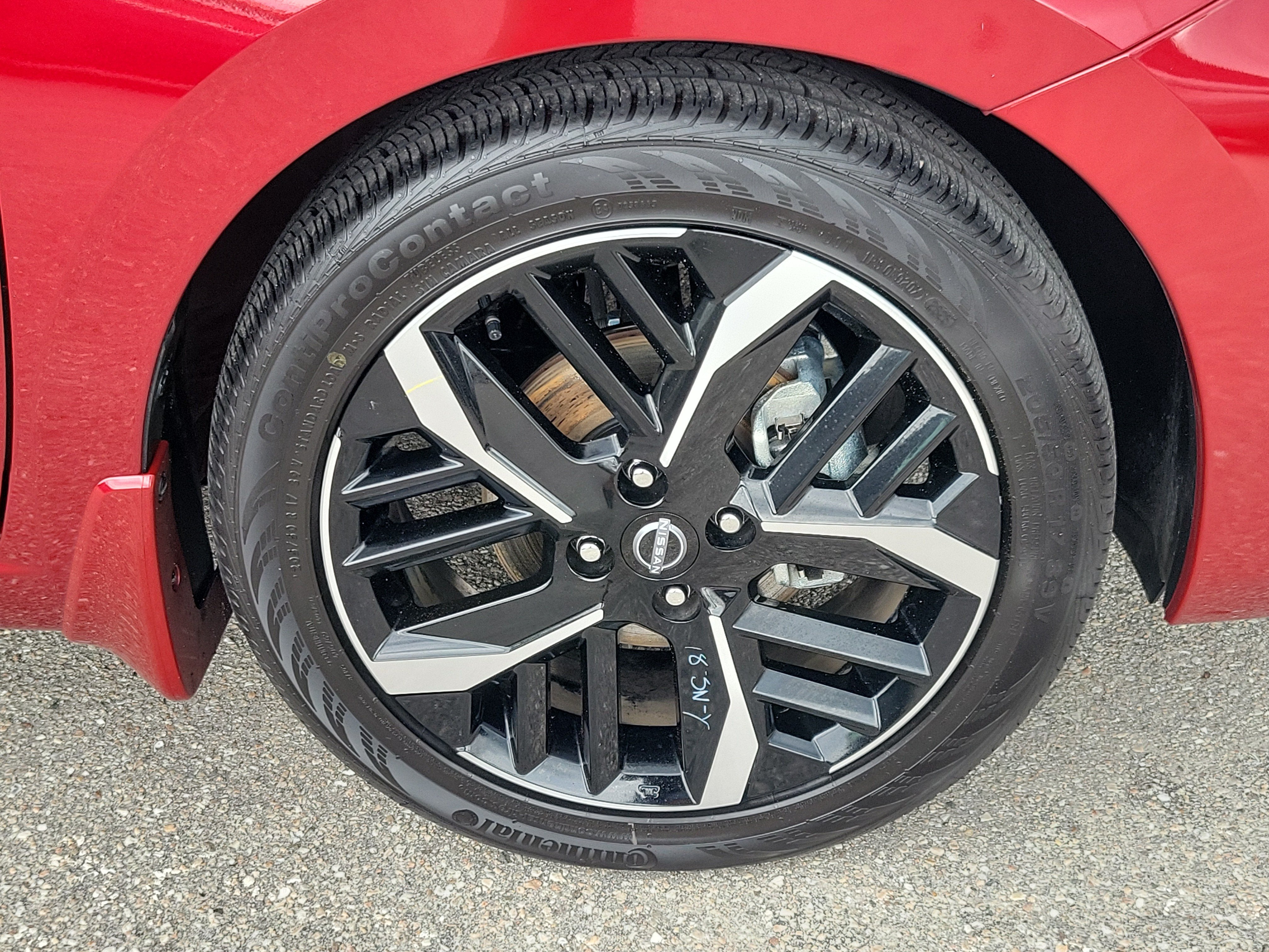 2025 Nissan Versa SR