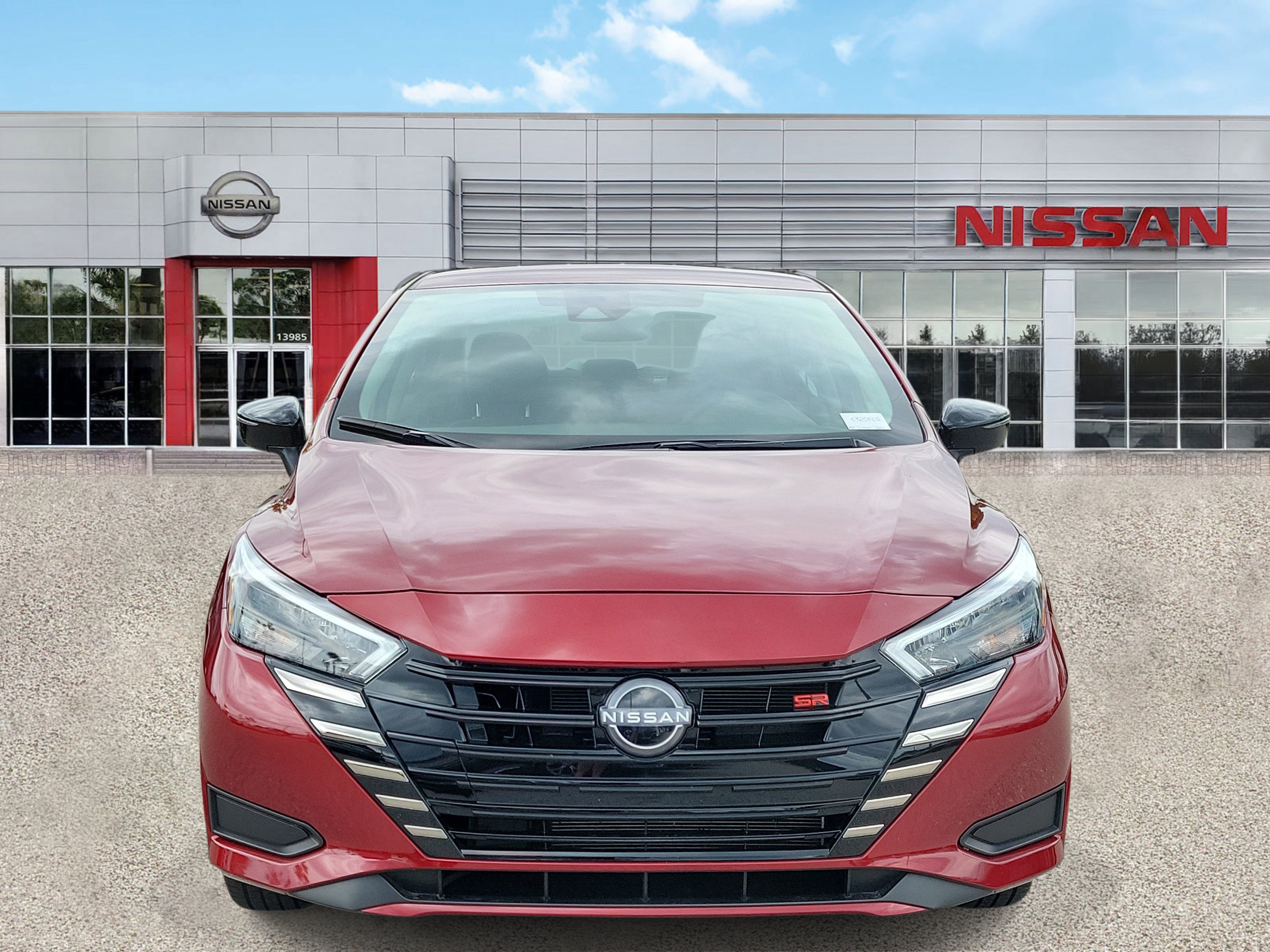 2025 Nissan Versa SR